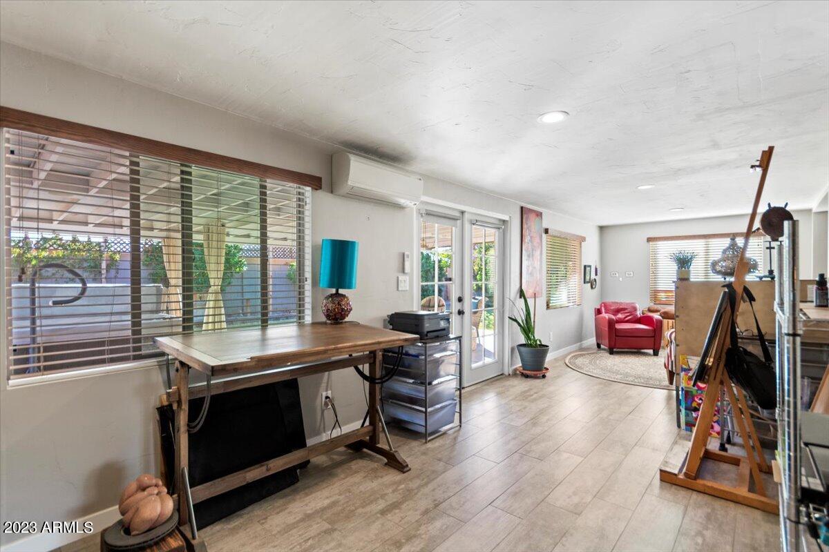 5129 E VERDE Lane