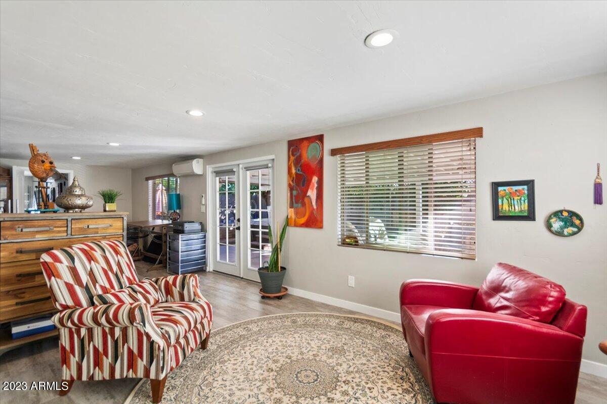 5129 E VERDE Lane
