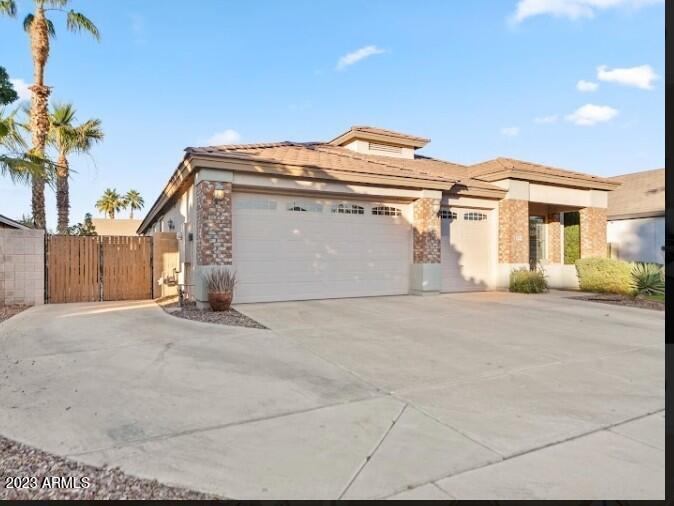 8820 W GLENN Drive