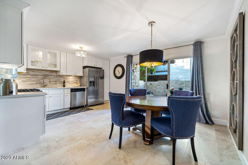 4950 N MILLER Road Unit: 120