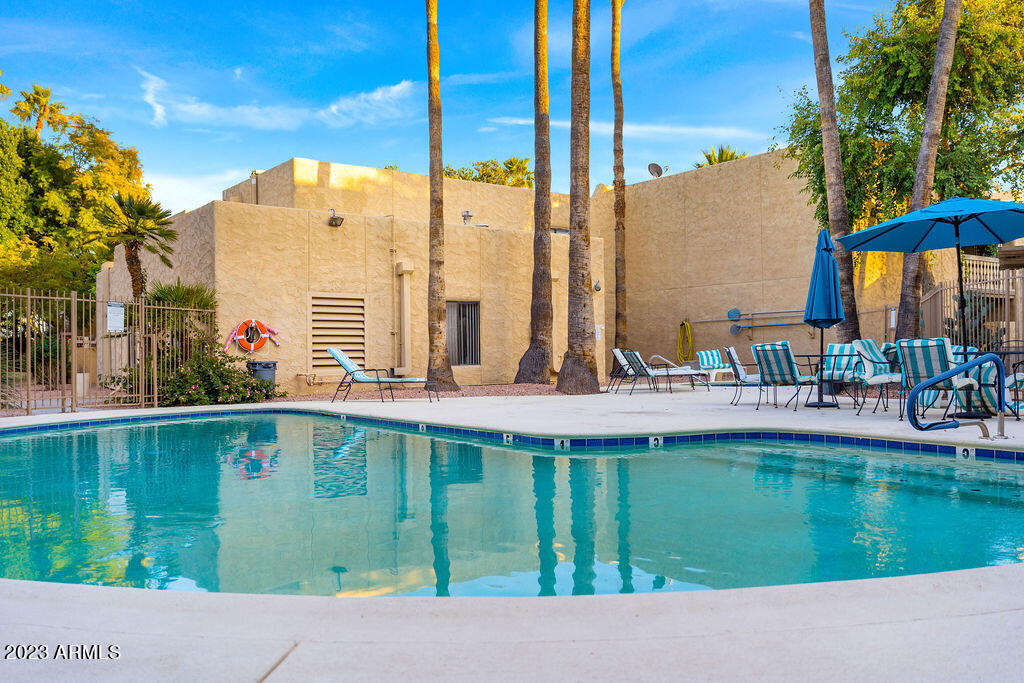 4950 N MILLER Road Unit: 120