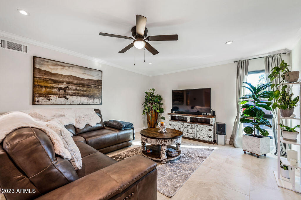 4950 N MILLER Road Unit: 120