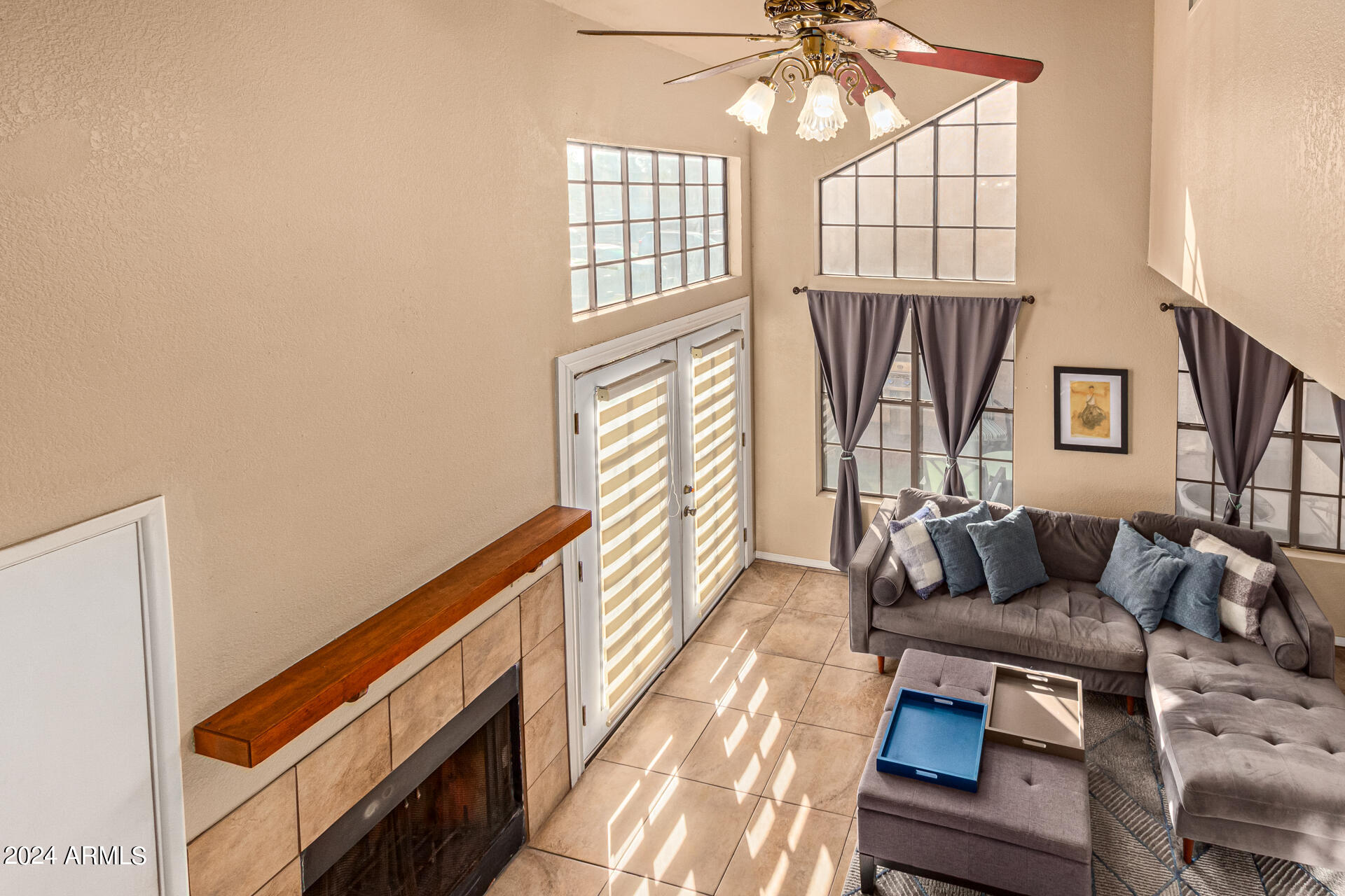 602 N MAY -- Unit: 4
