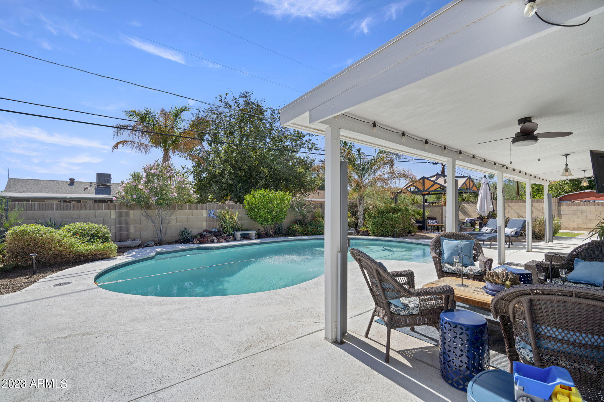 8423 E PALM Lane