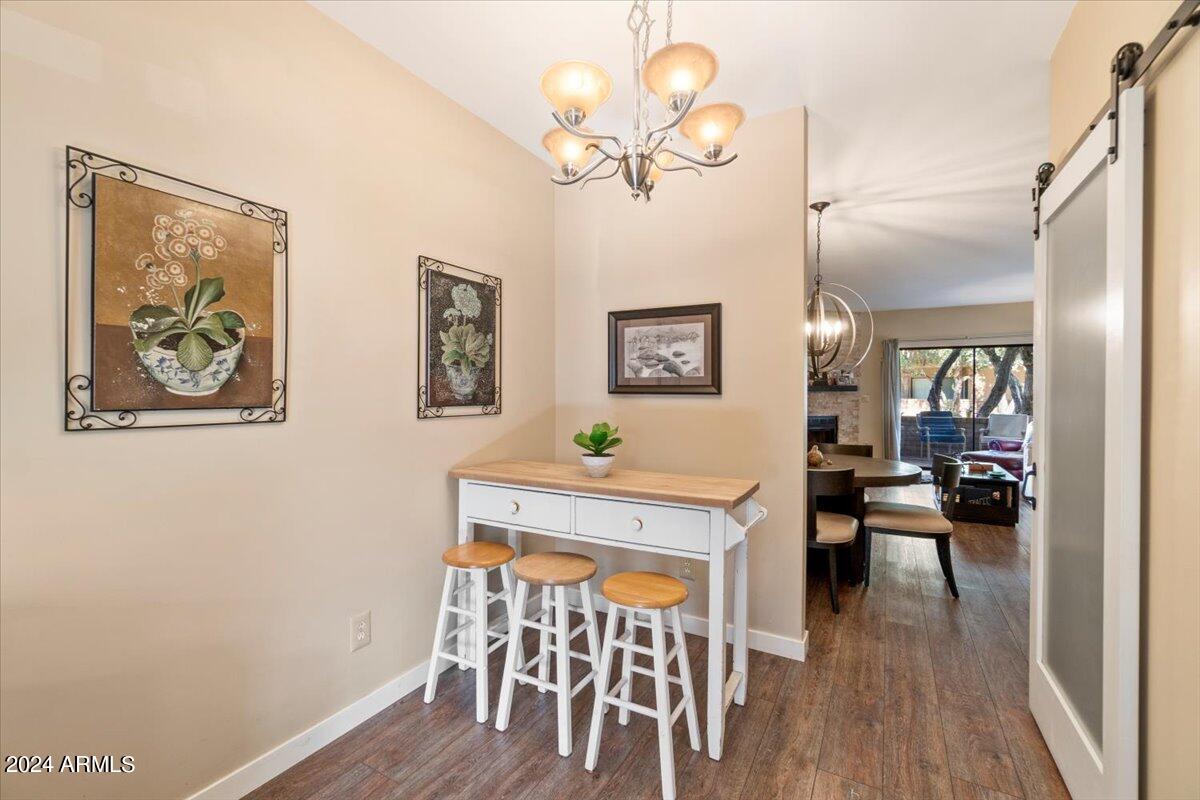 5330 N CENTRAL Avenue Unit: 11
