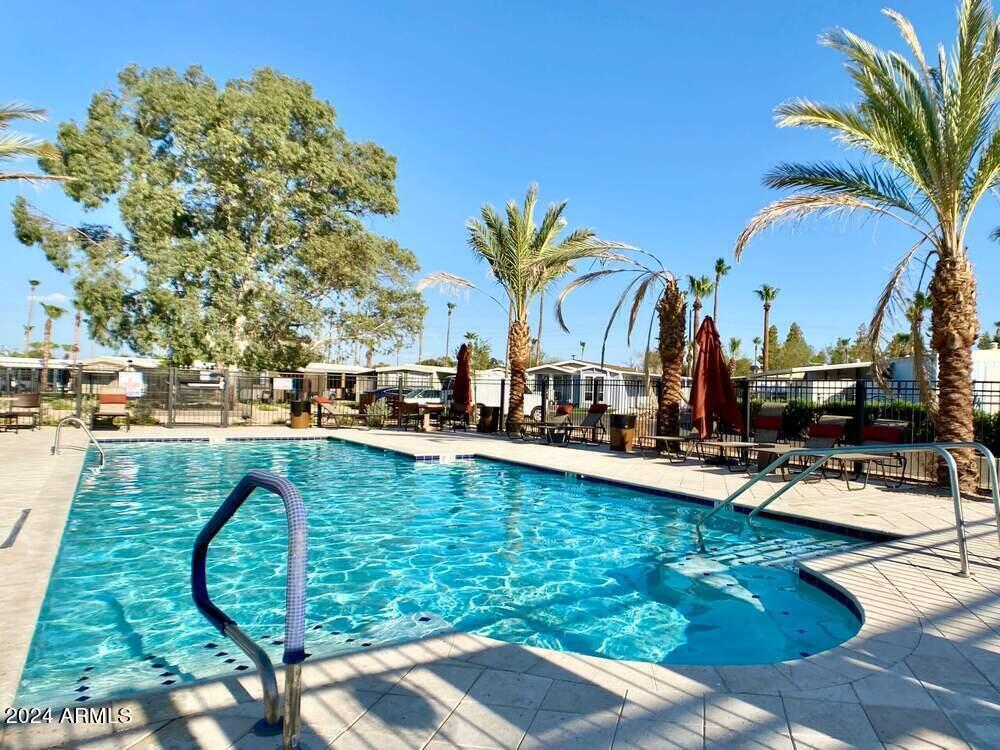 2727 E UNIVERSITY Drive Unit: 64