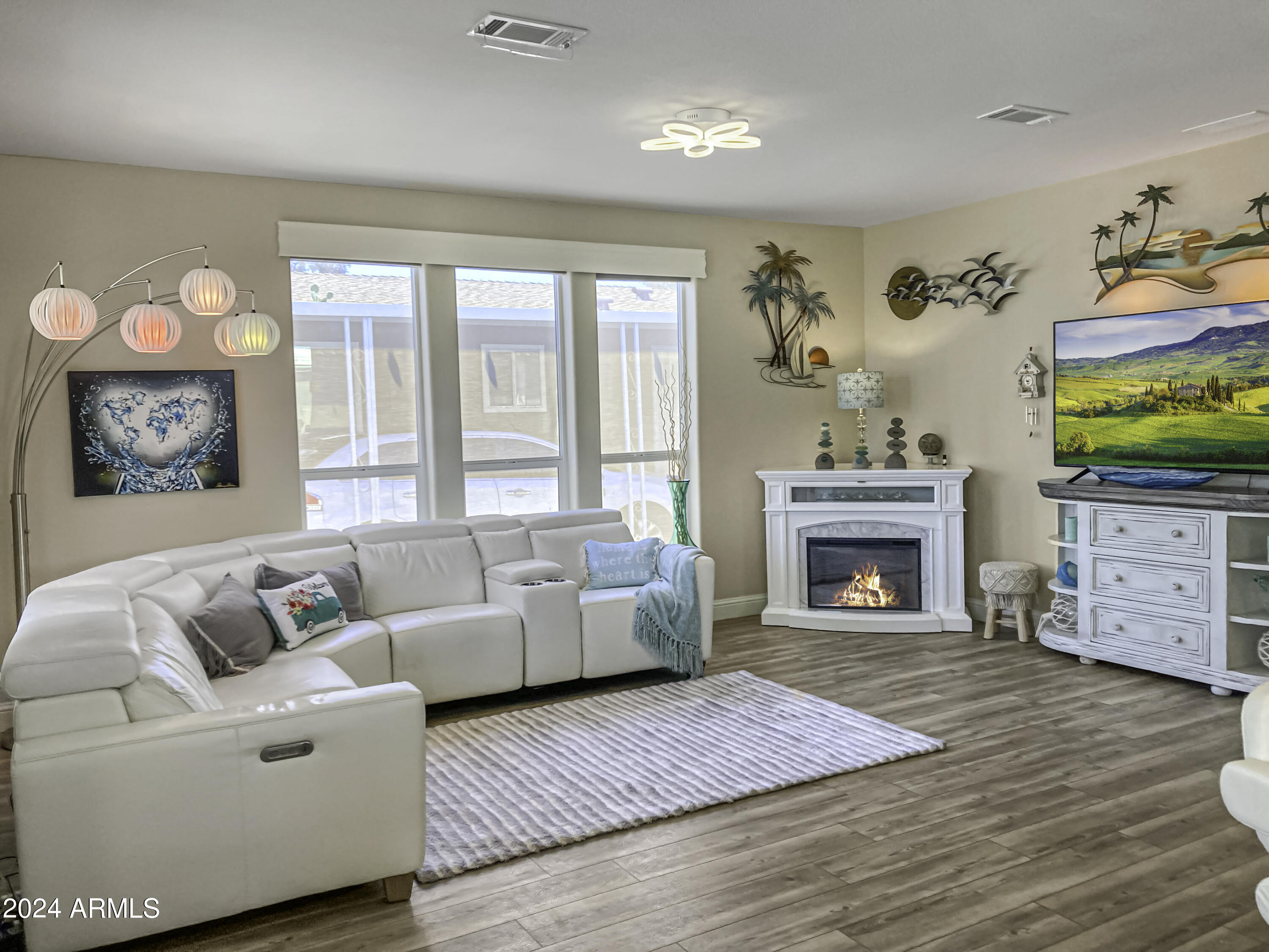2727 E UNIVERSITY Drive Unit: 64
