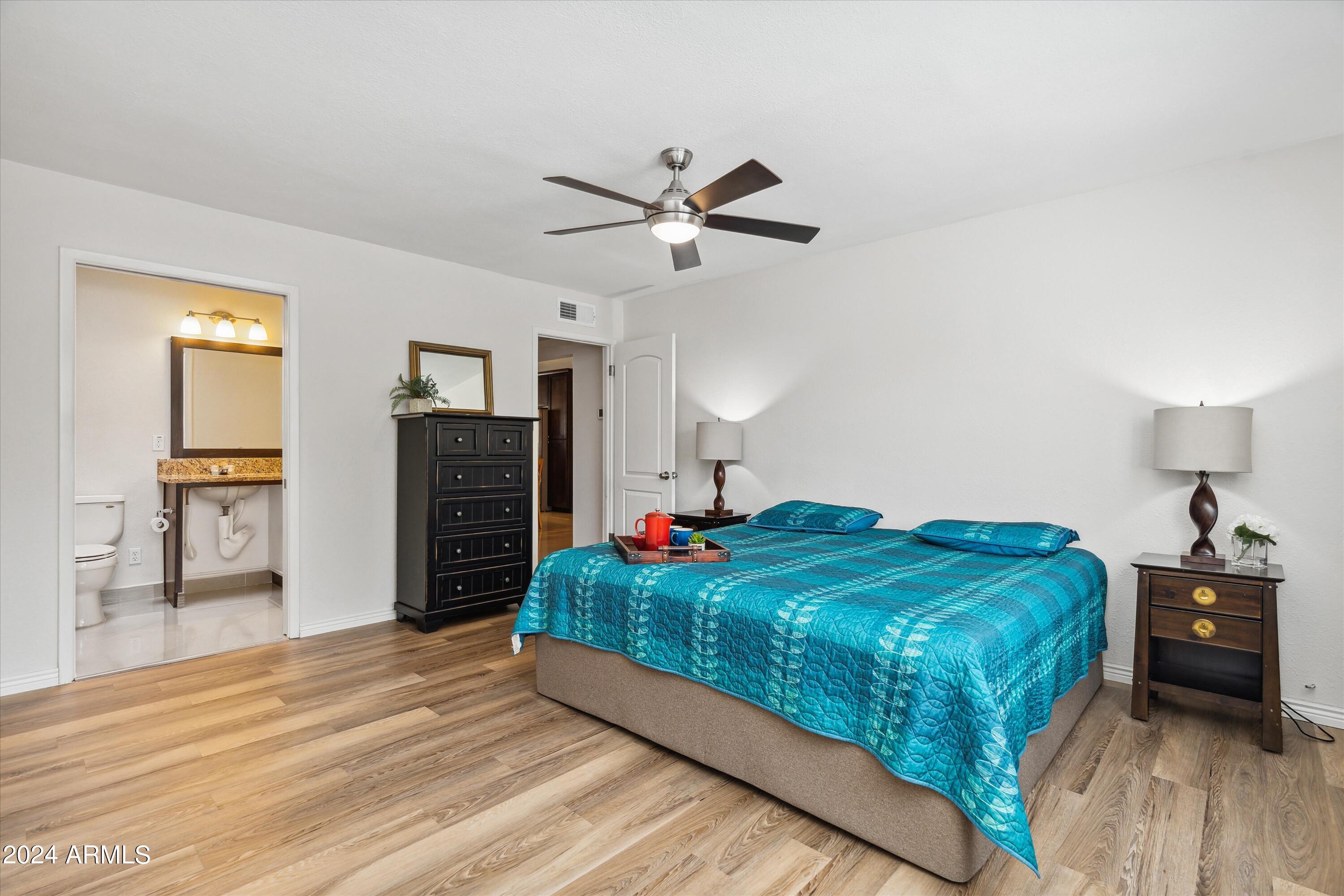 4938 N 78TH Street