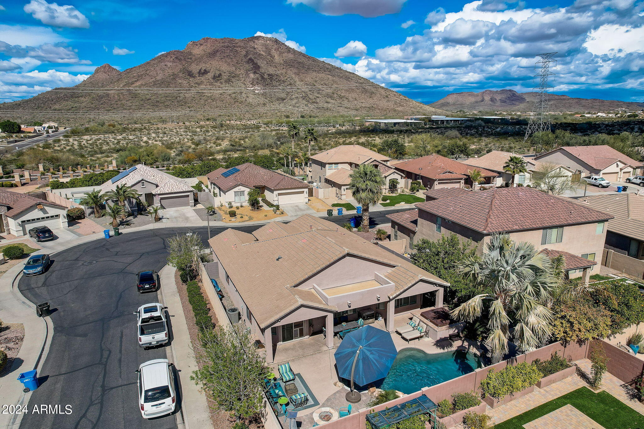 6021 W QUESTA Drive