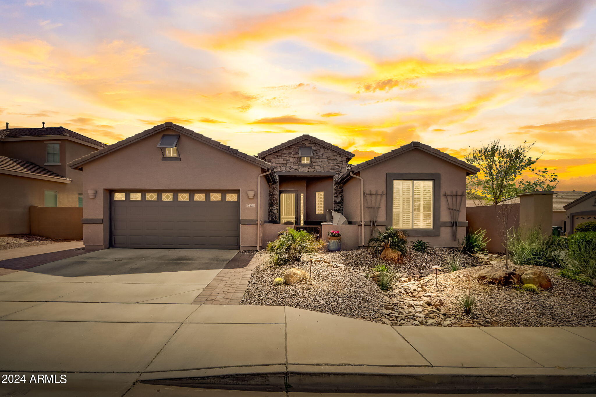 6021 W QUESTA Drive