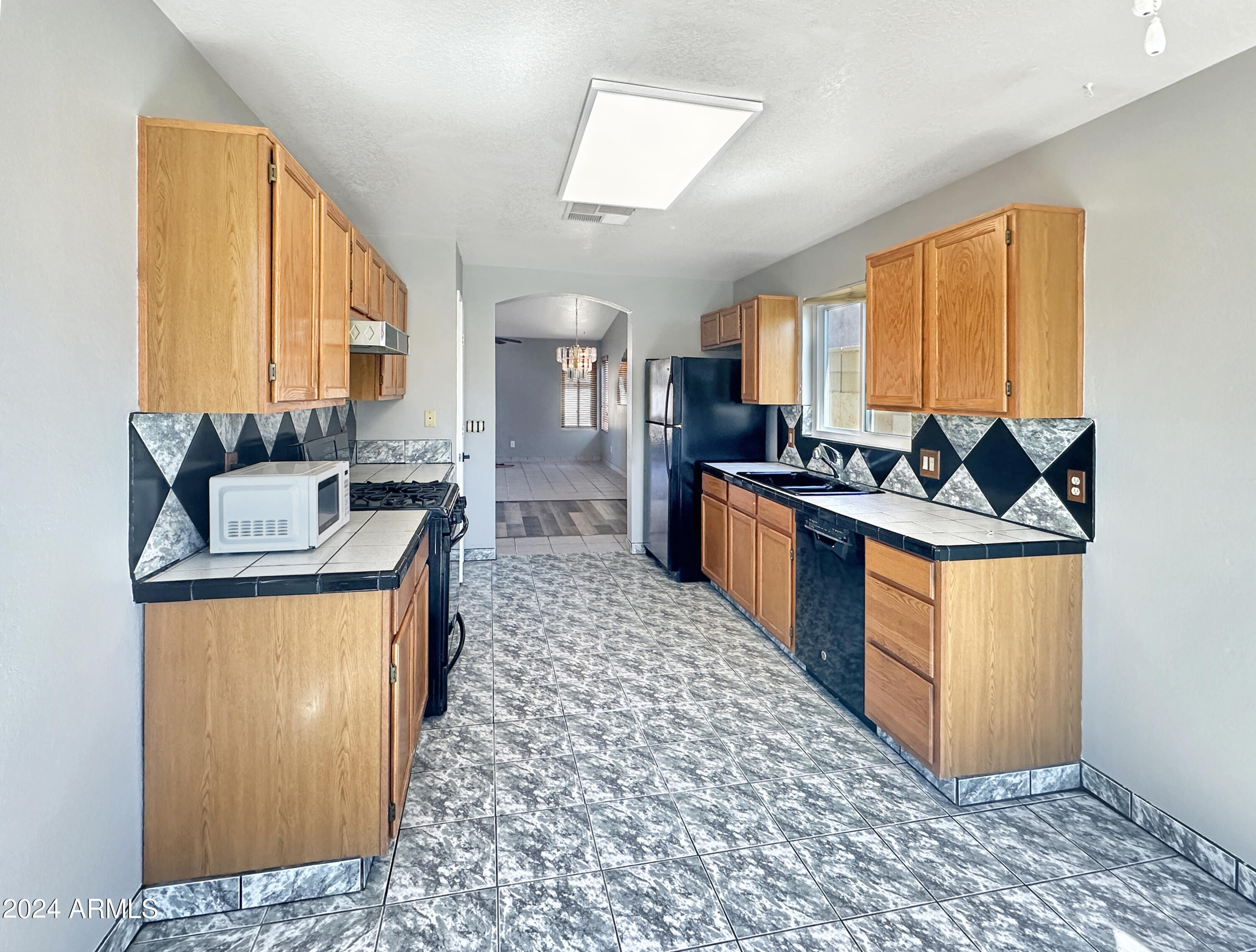 4152 W FALLEN LEAF Lane