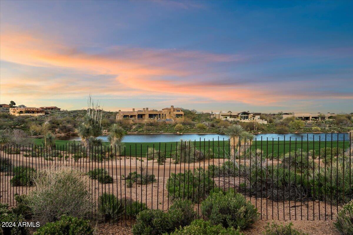 11320 E MESQUITE Drive