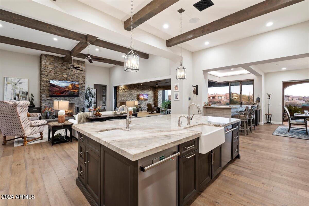 11320 E MESQUITE Drive