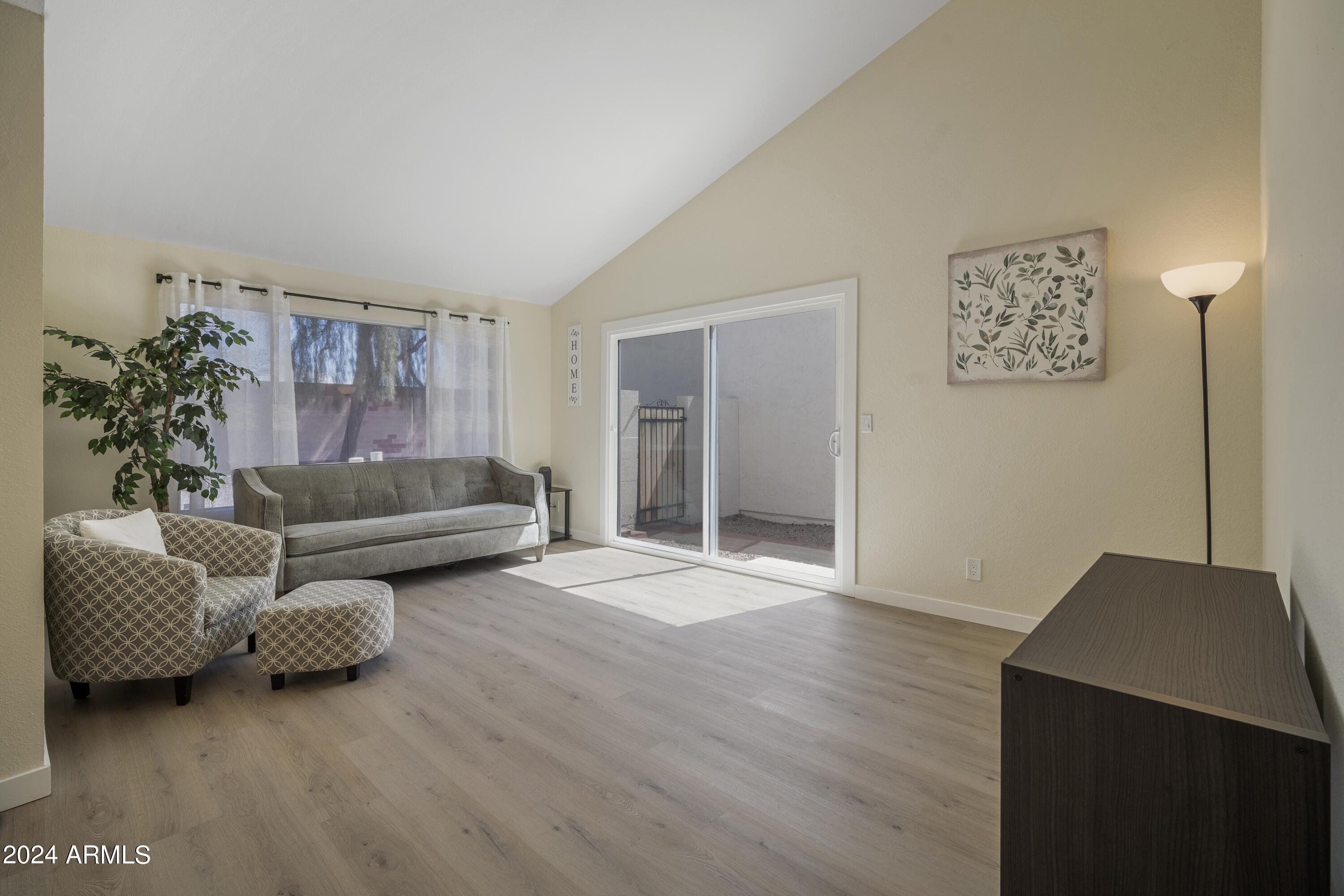 2314 N 87TH Terrace