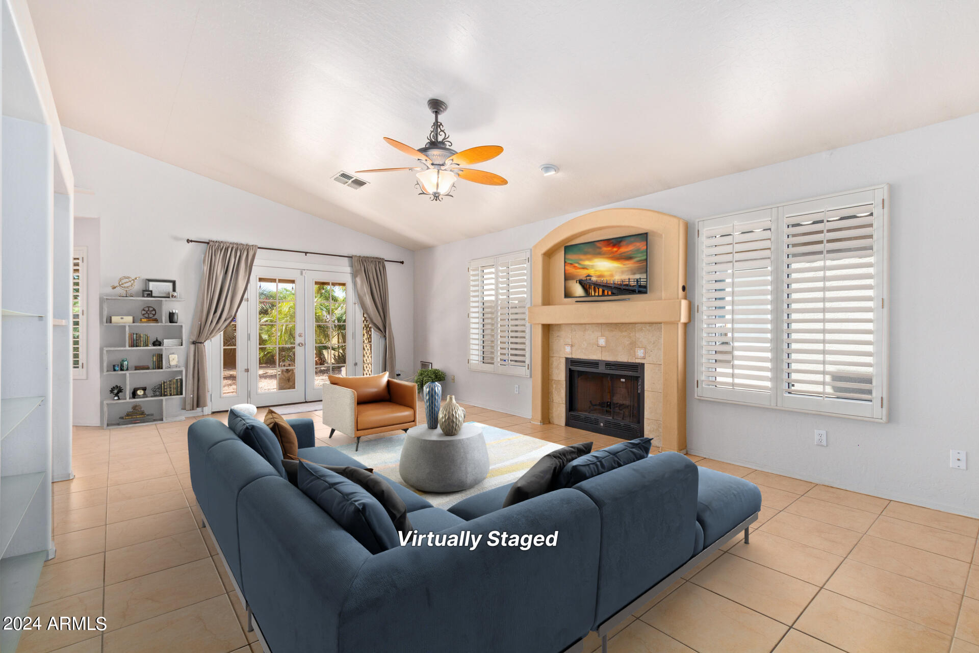 623 W AMOROSO Drive