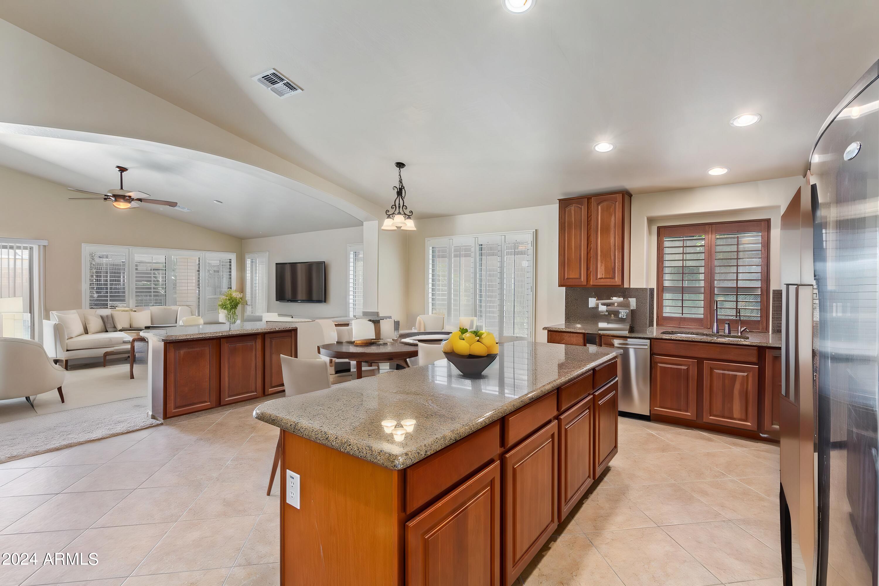 41027 W PRYOR Lane