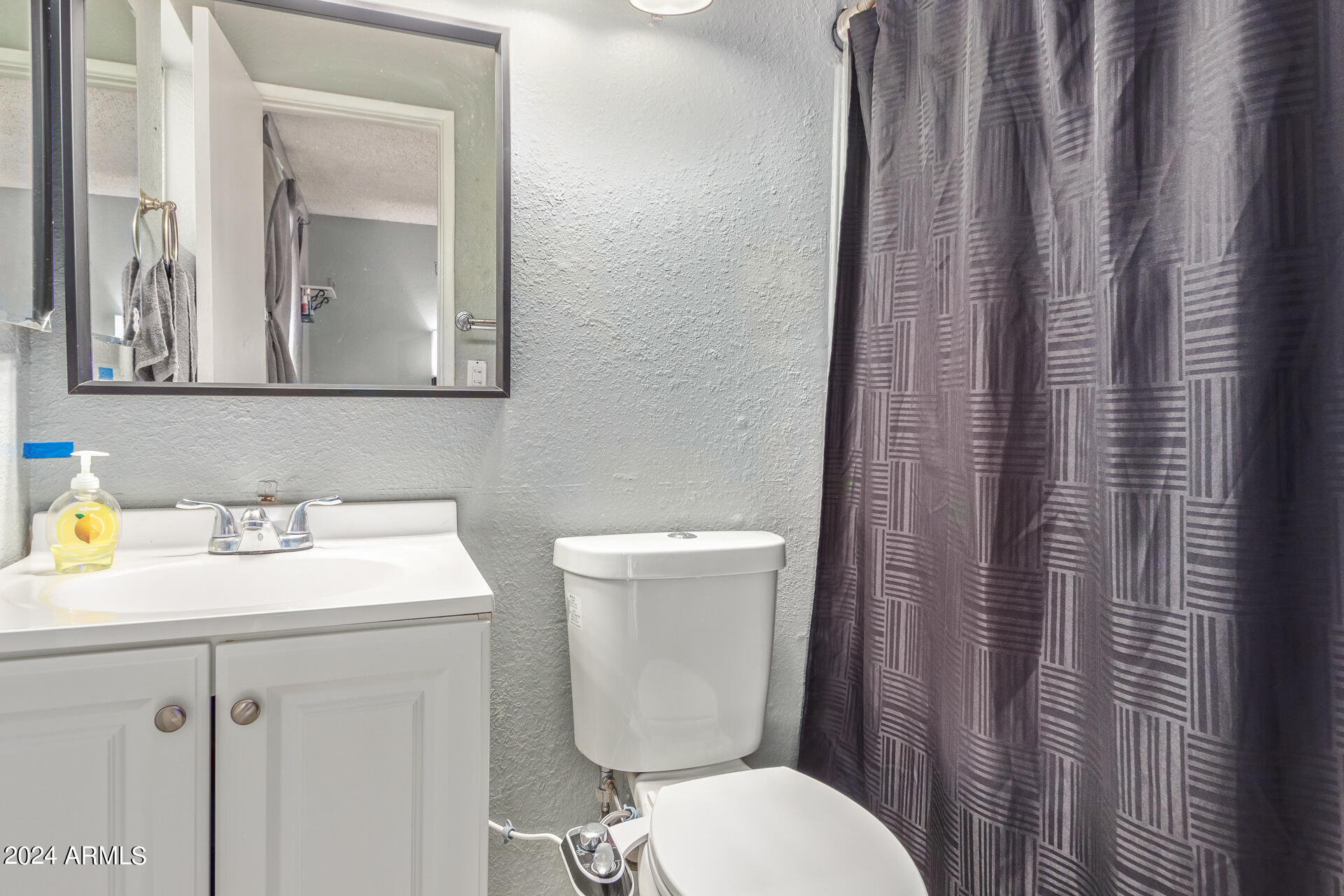 907 W LIBRA Drive