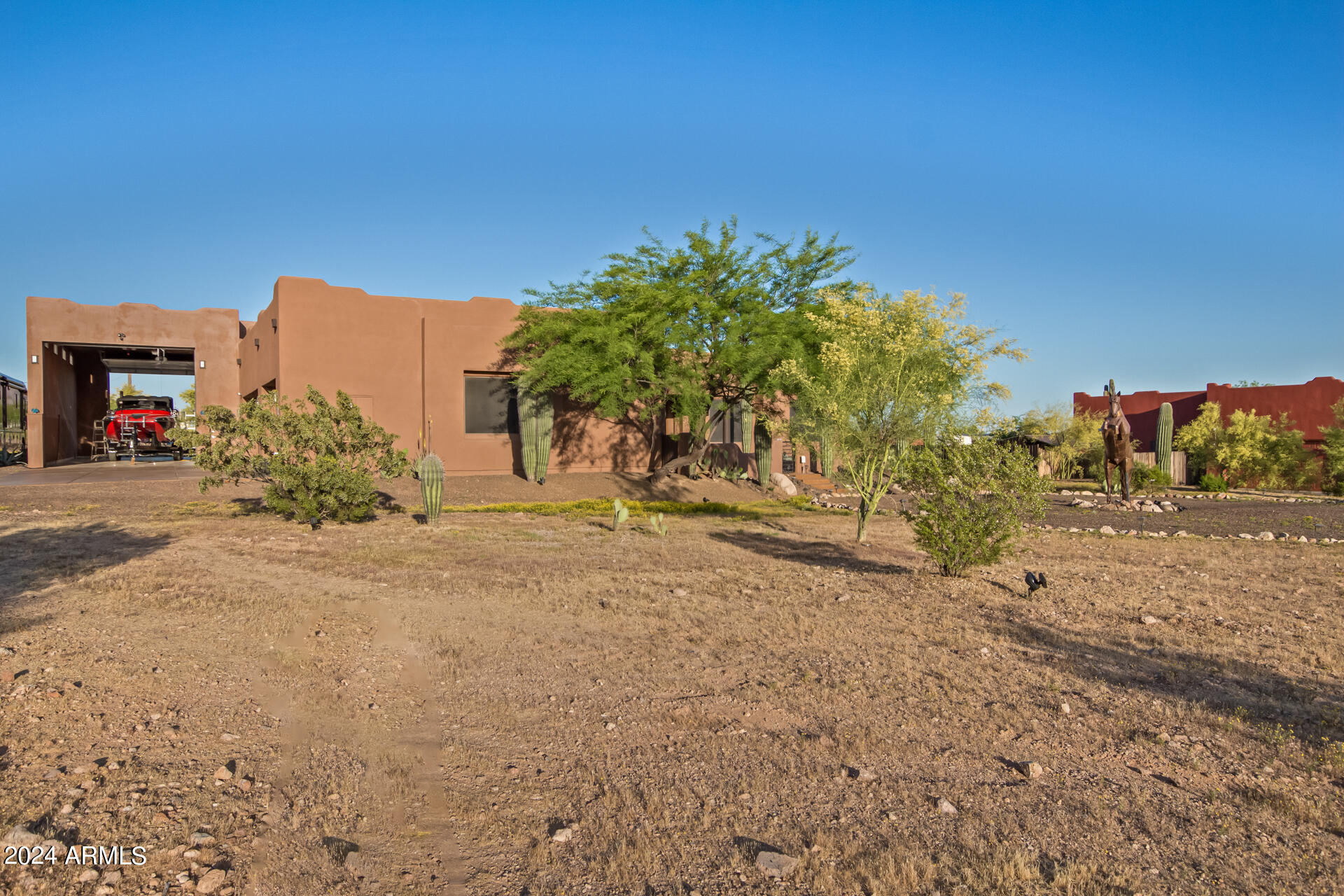4967 N IRONWOOD Drive