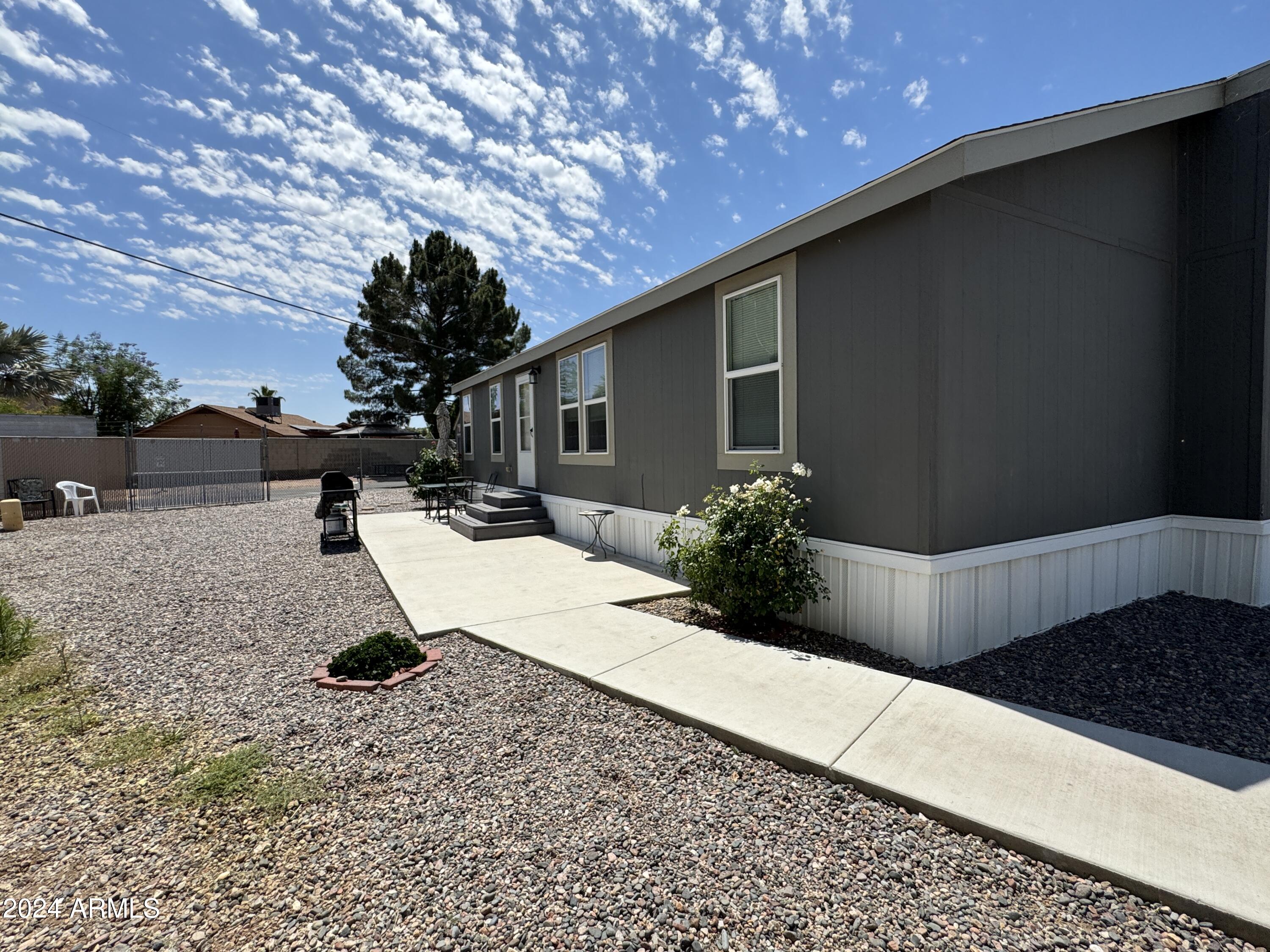 555 W Warner Road # 4