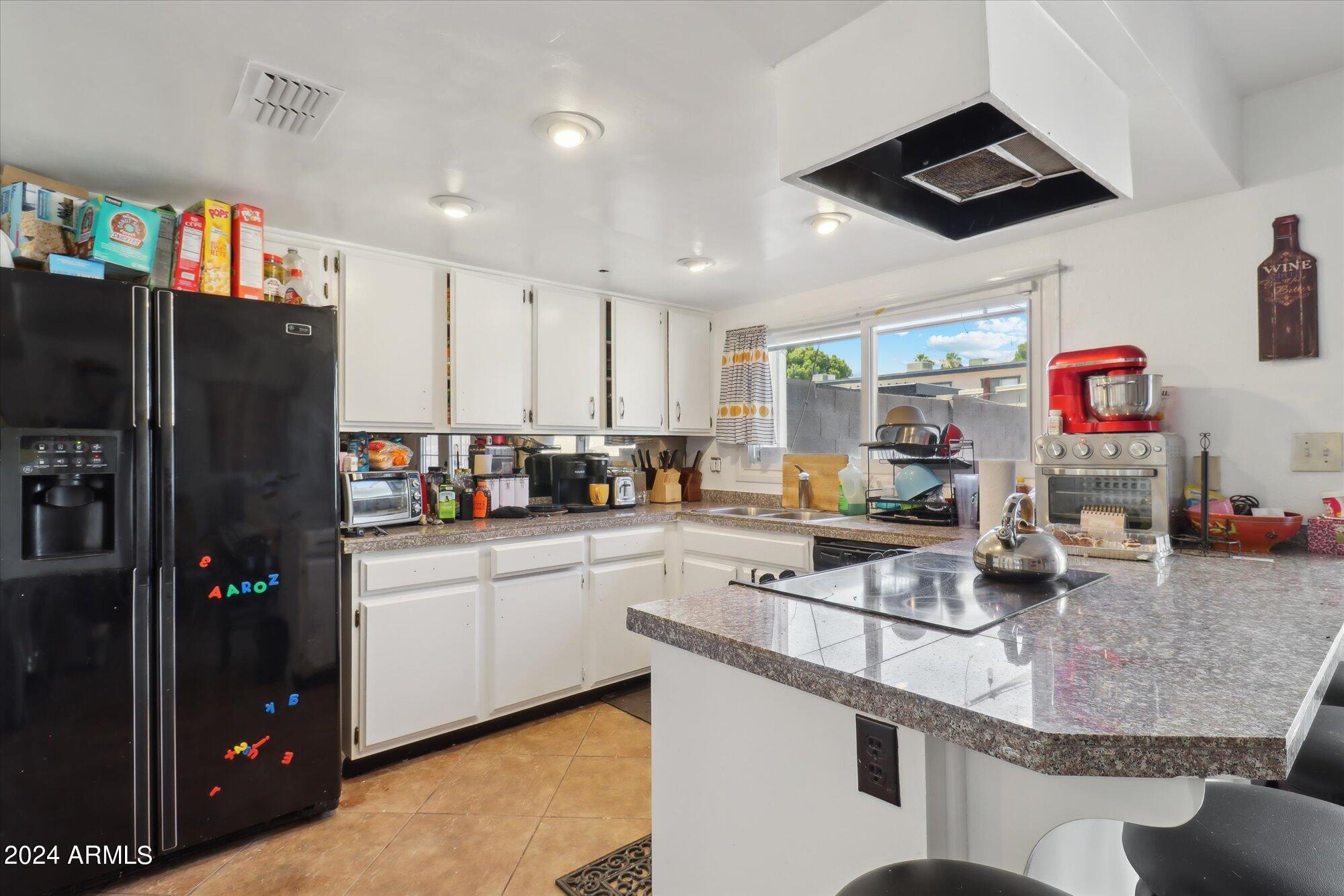 5437 W EL CAMINITO Drive