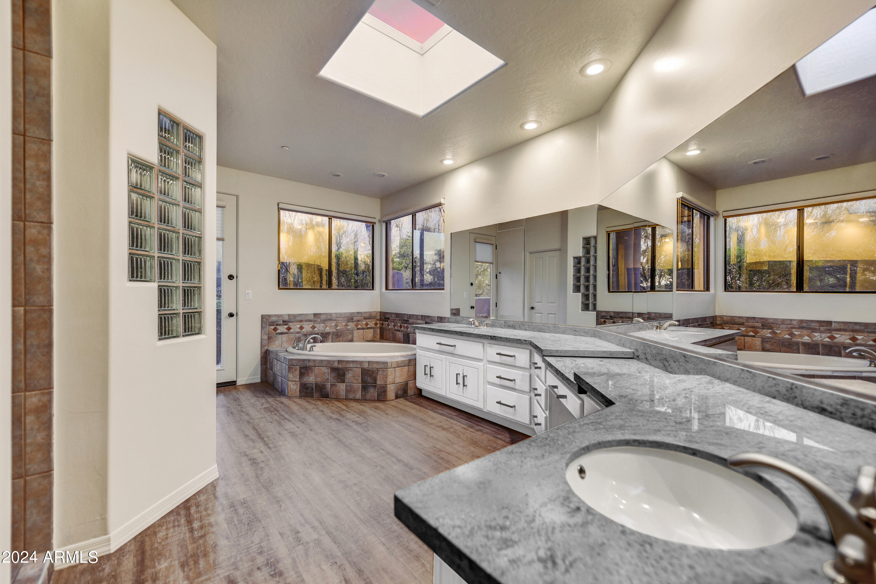 10040 E HAPPY VALLEY Road # 331