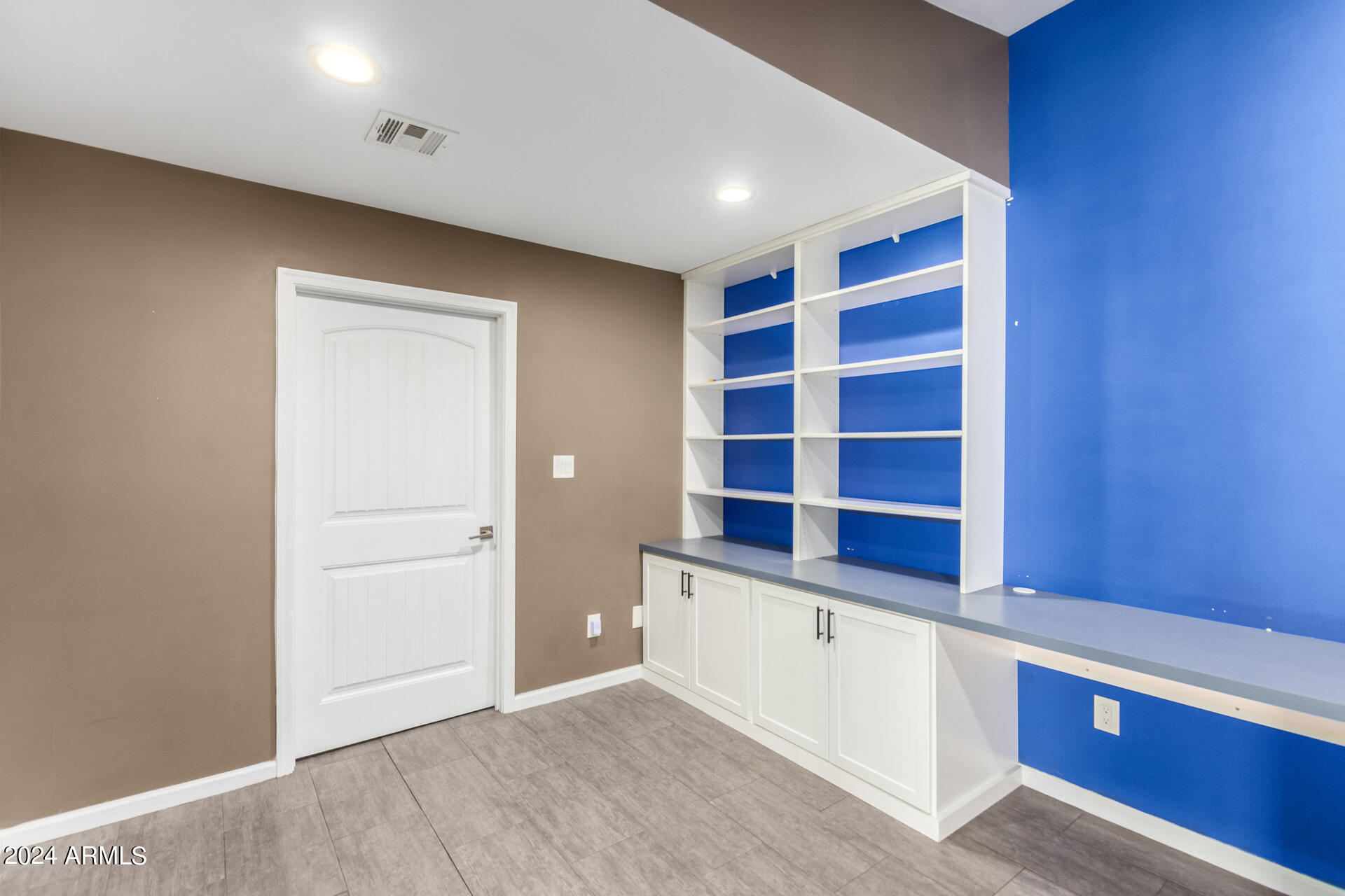 3010 N CENTRAL Drive