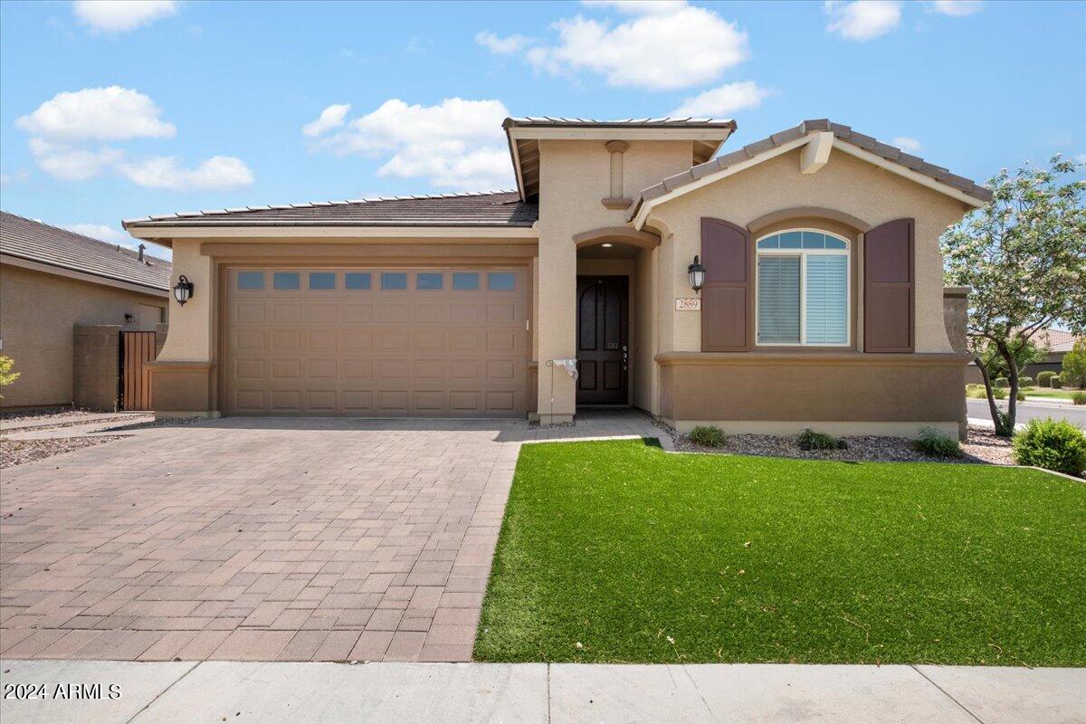 2889 W RAINBOW Drive