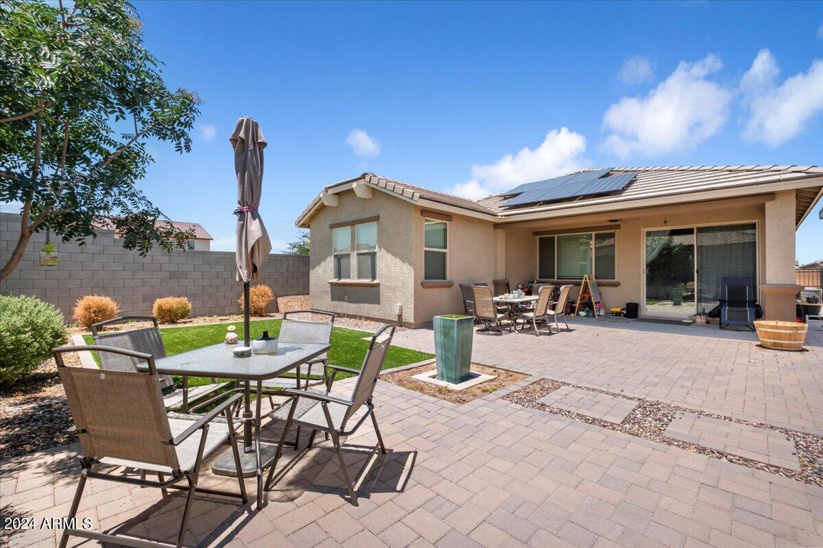 2889 W RAINBOW Drive