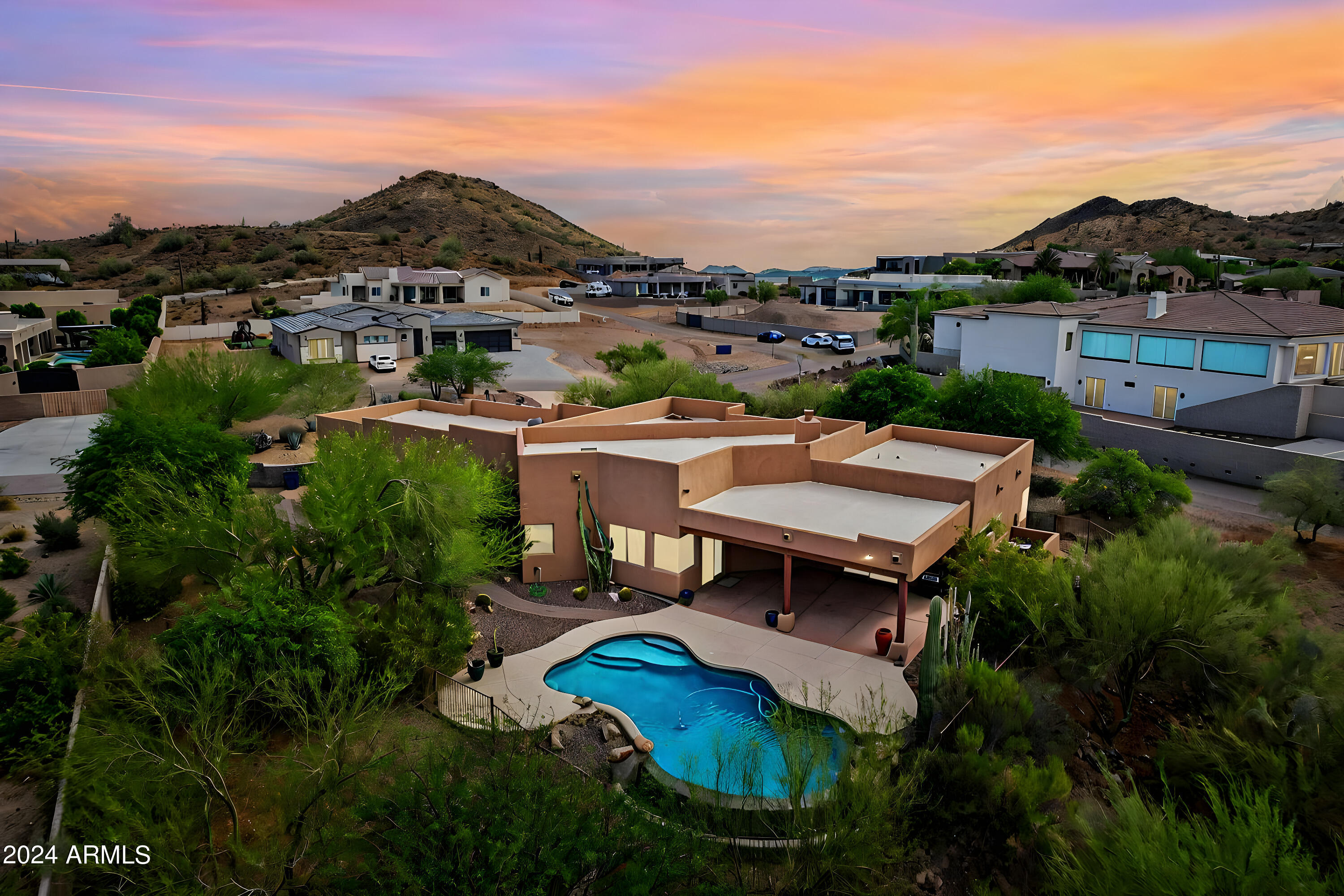 120 W ROCK VIEW Road