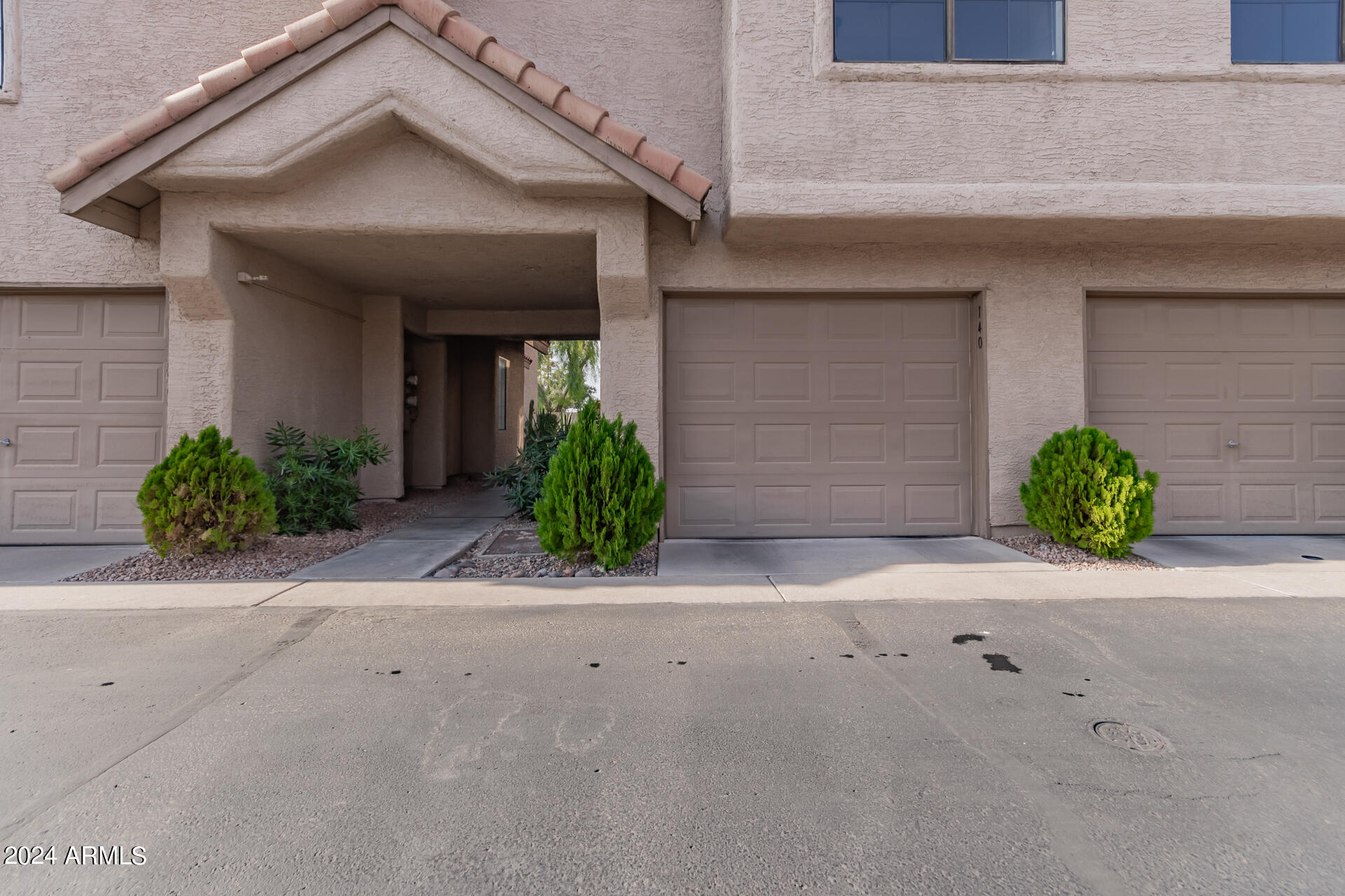 1001 N PASADENA Street # 140