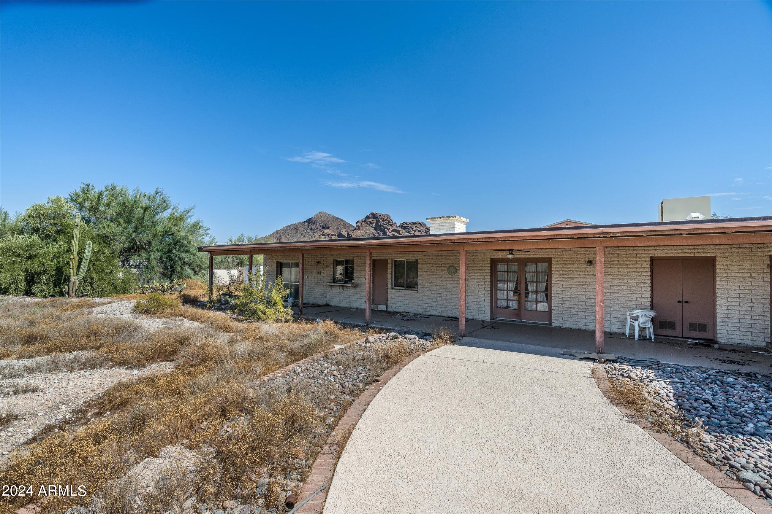 4702 E LINCOLN Drive # 19