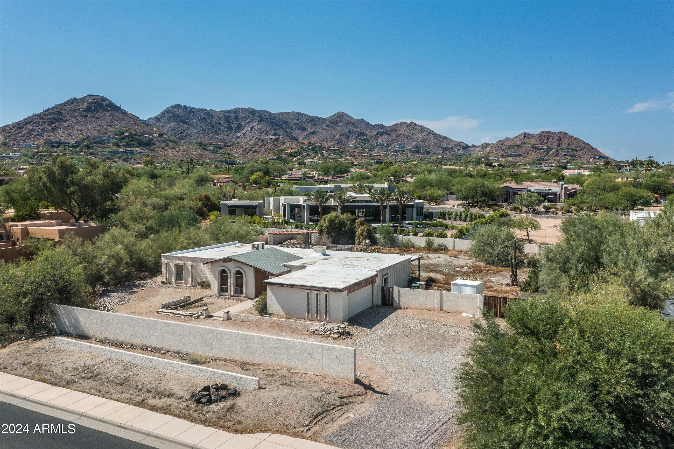 4702 E LINCOLN Drive # 19