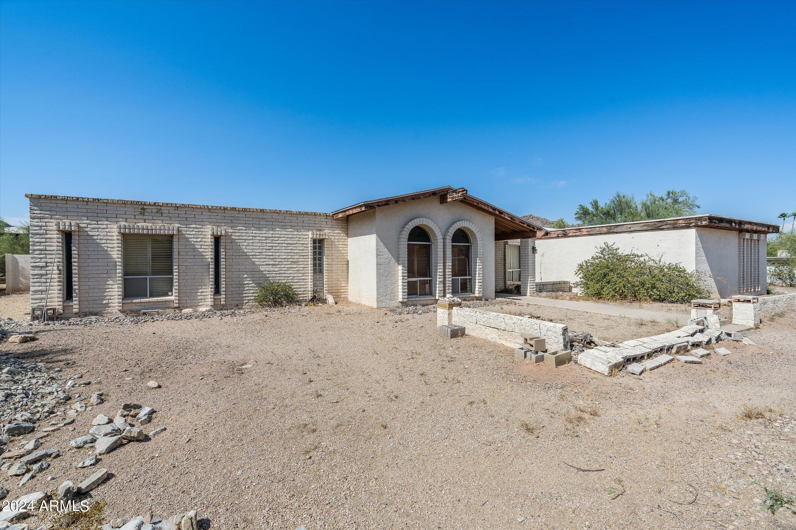 4702 E LINCOLN Drive # 19