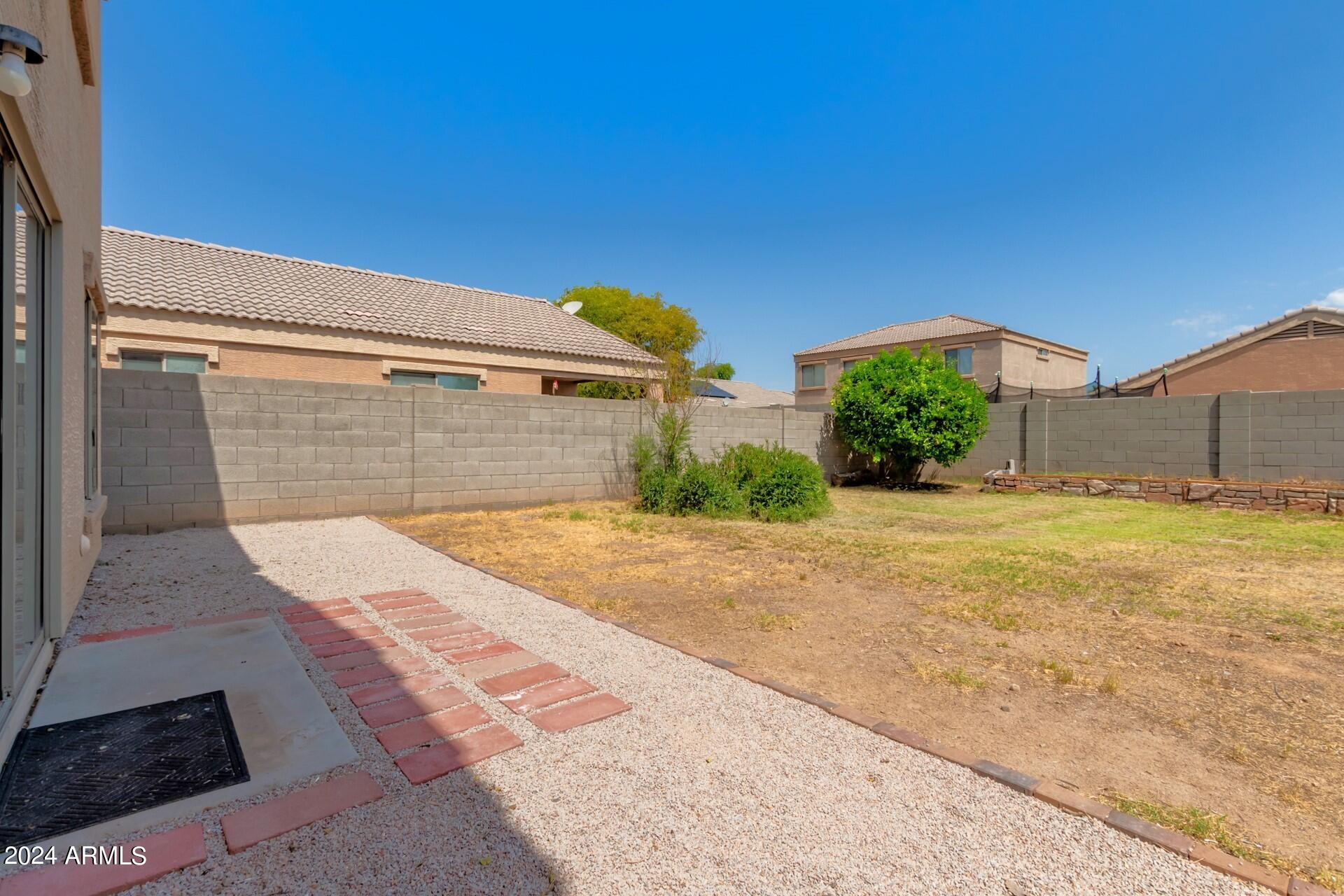 12802 W DREYFUS Drive
