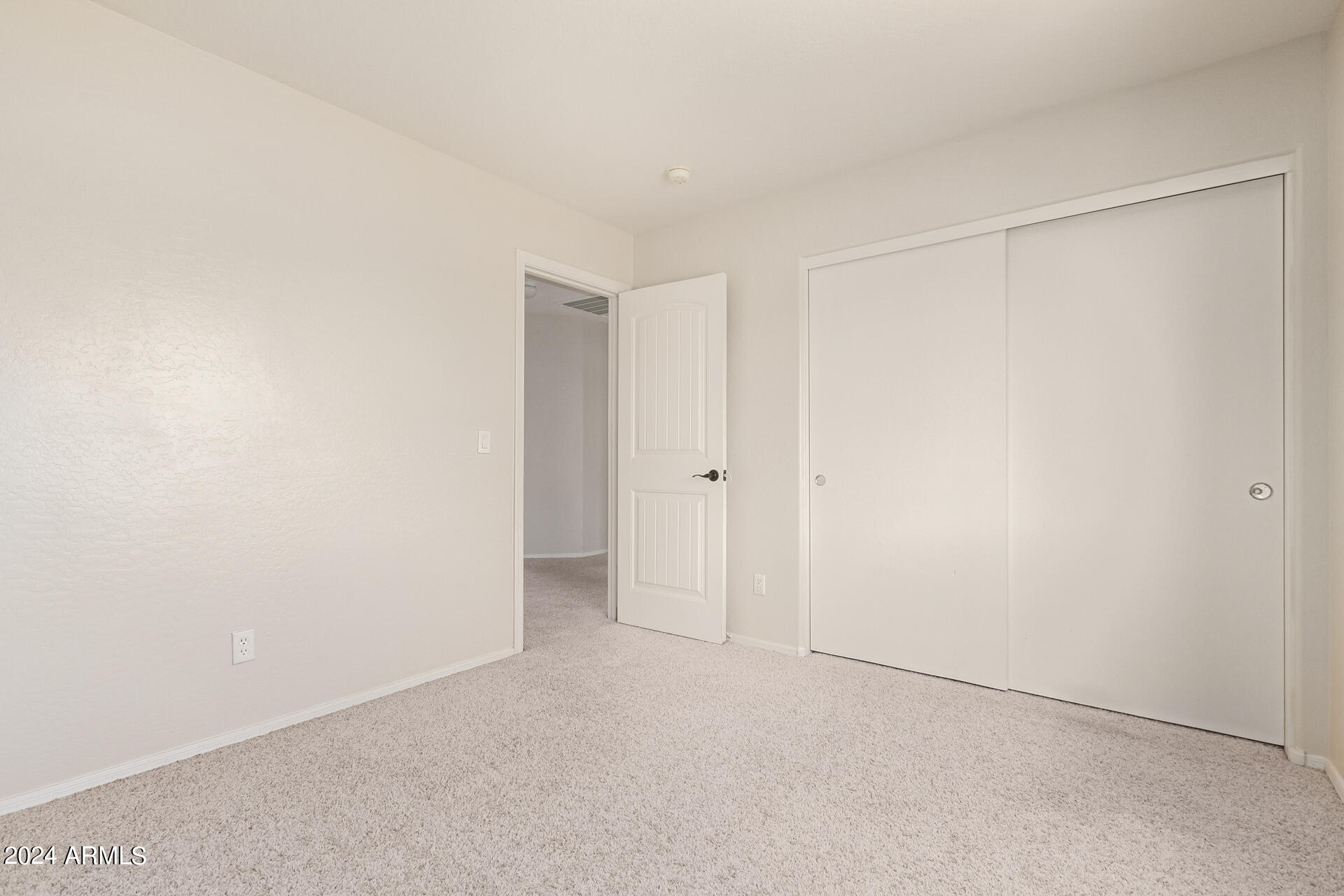 12802 W DREYFUS Drive