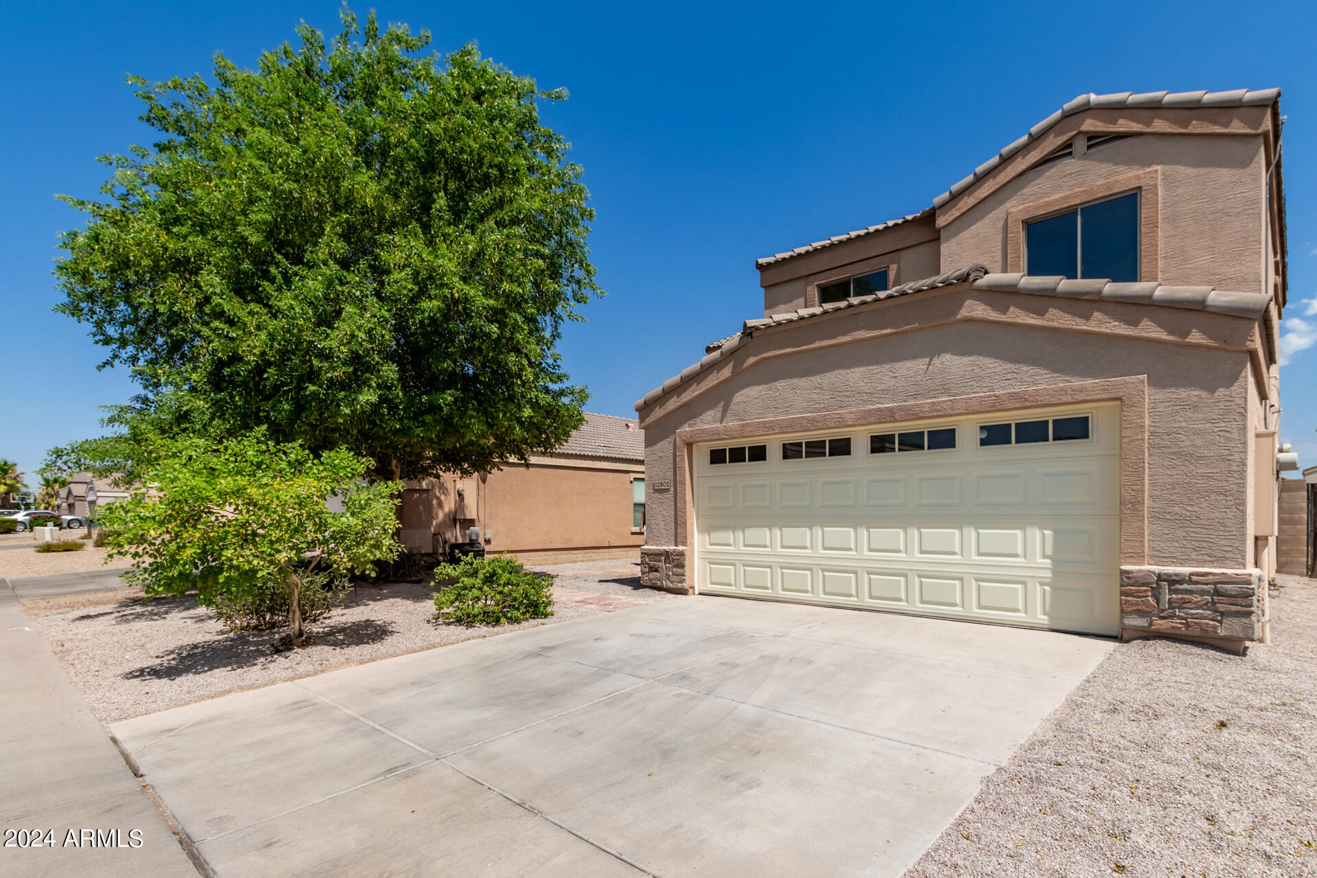 12802 W DREYFUS Drive