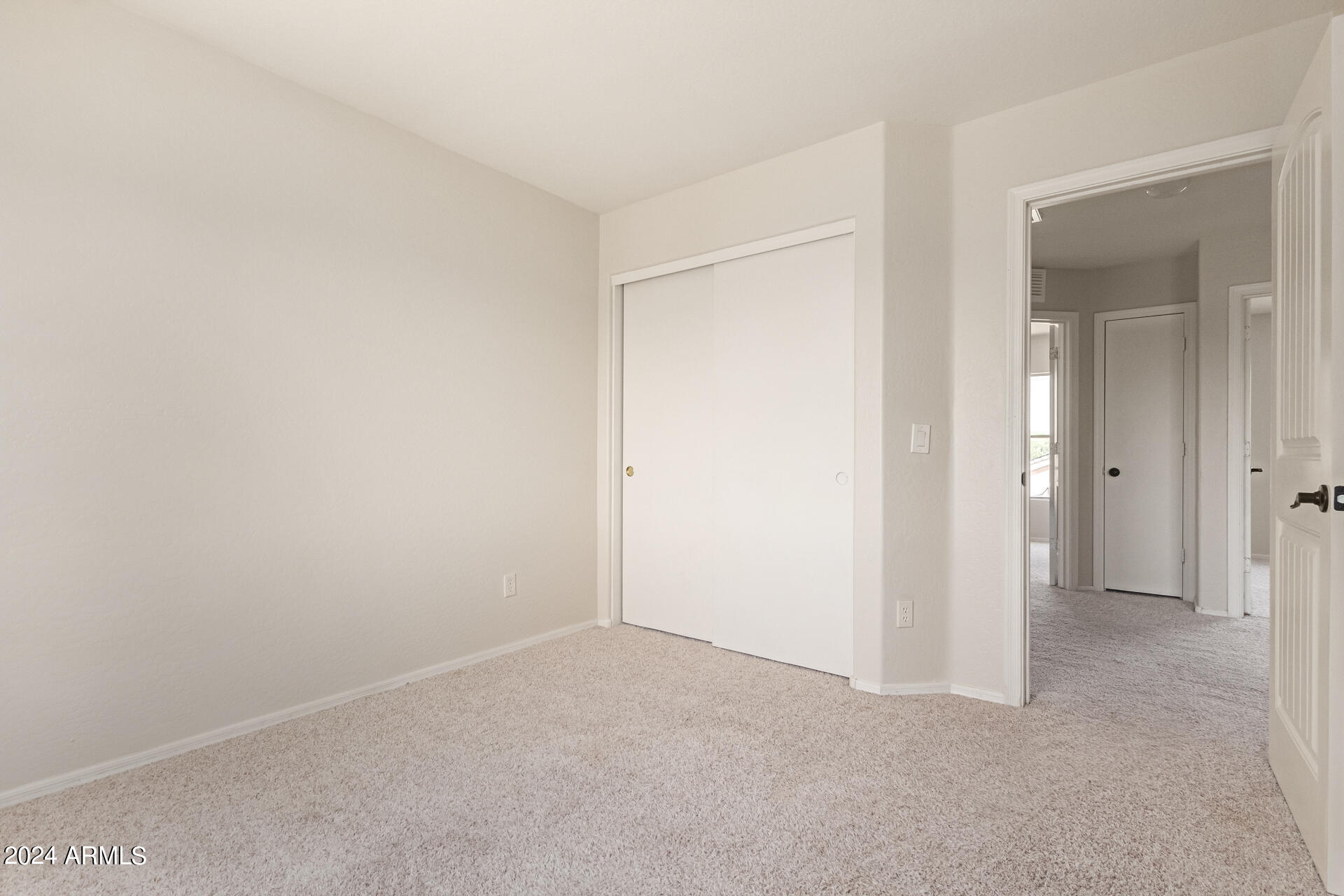 12802 W DREYFUS Drive