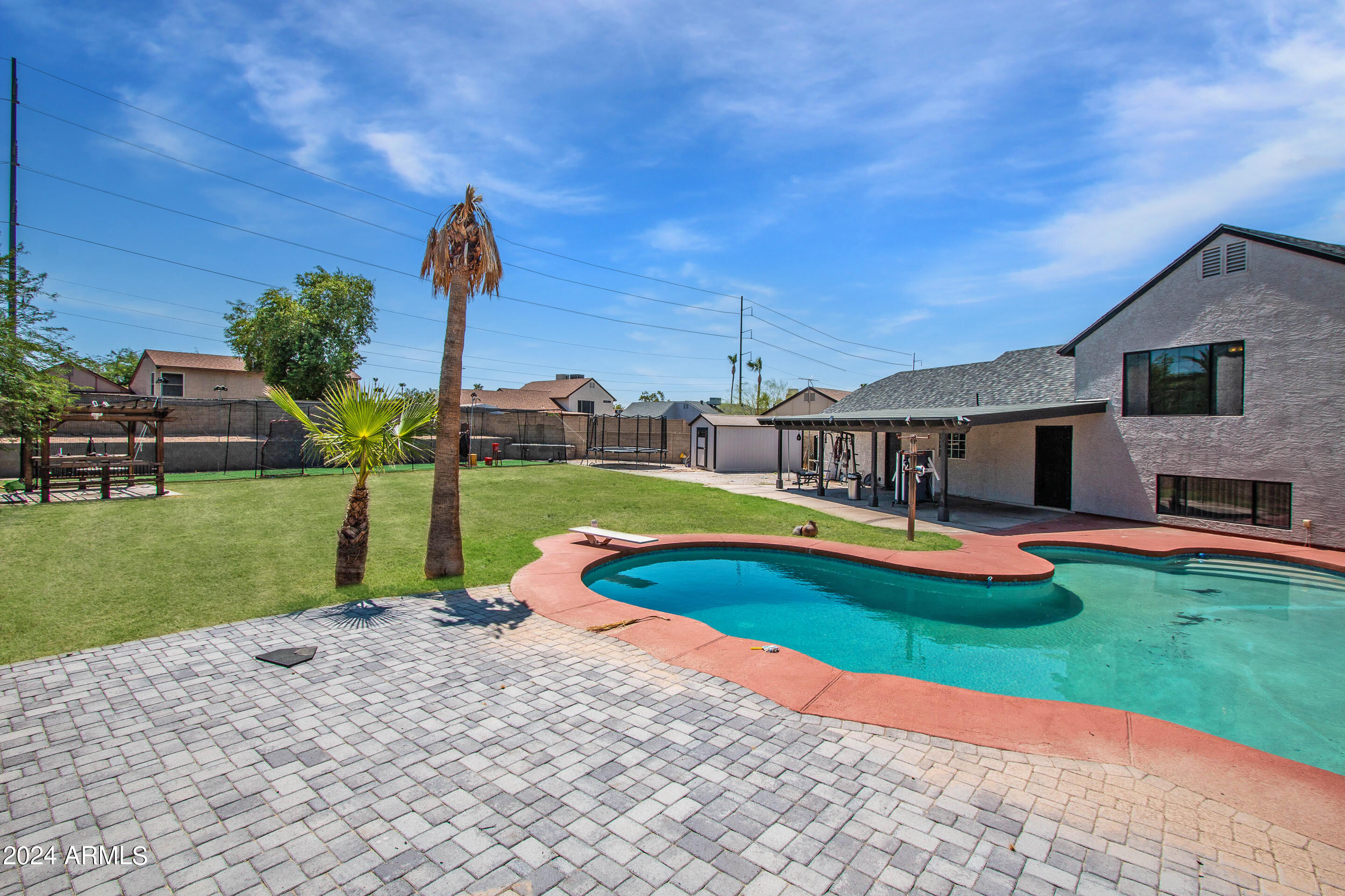 1118 E KRISTAL Way