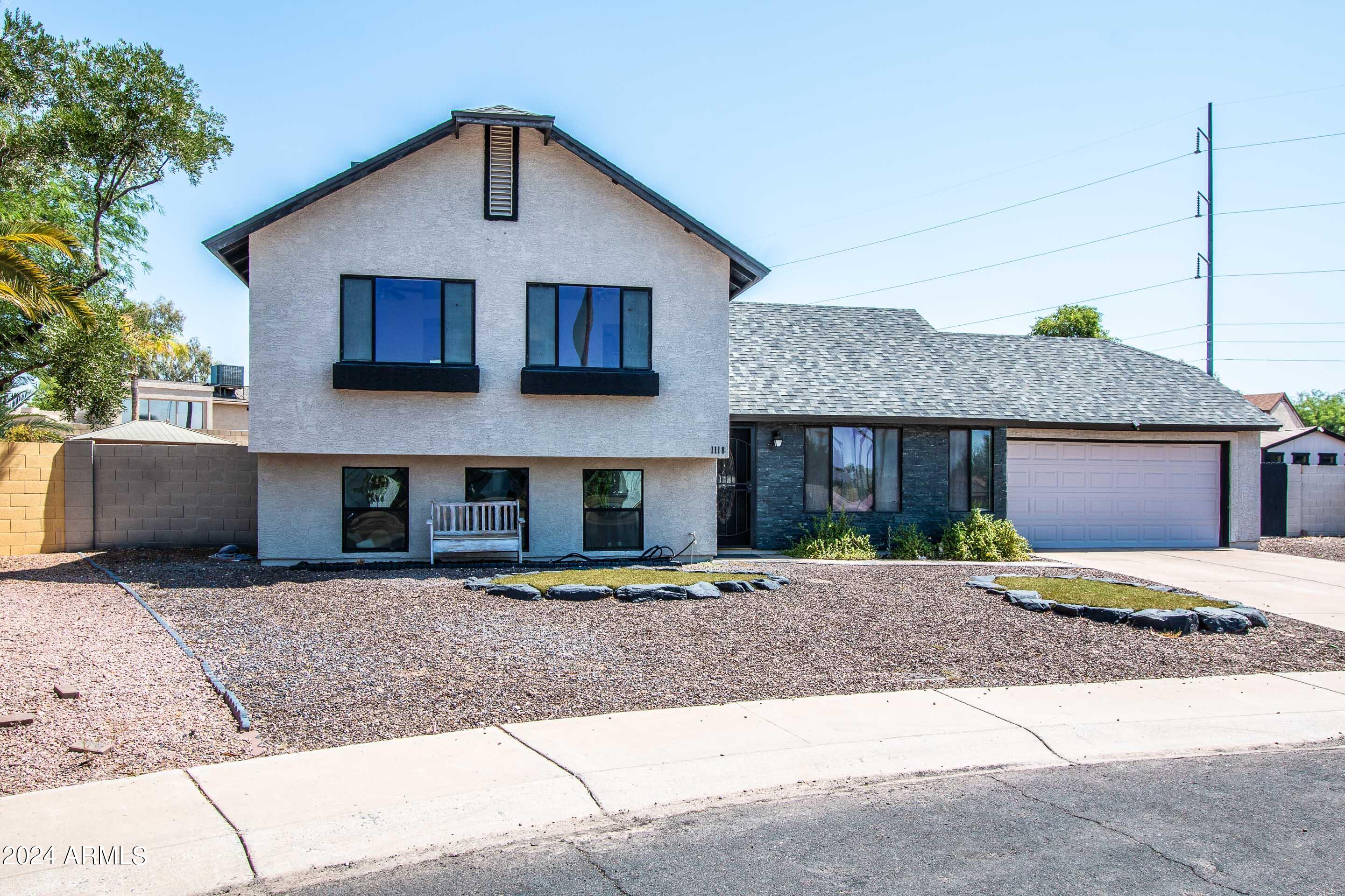 1118 E KRISTAL Way