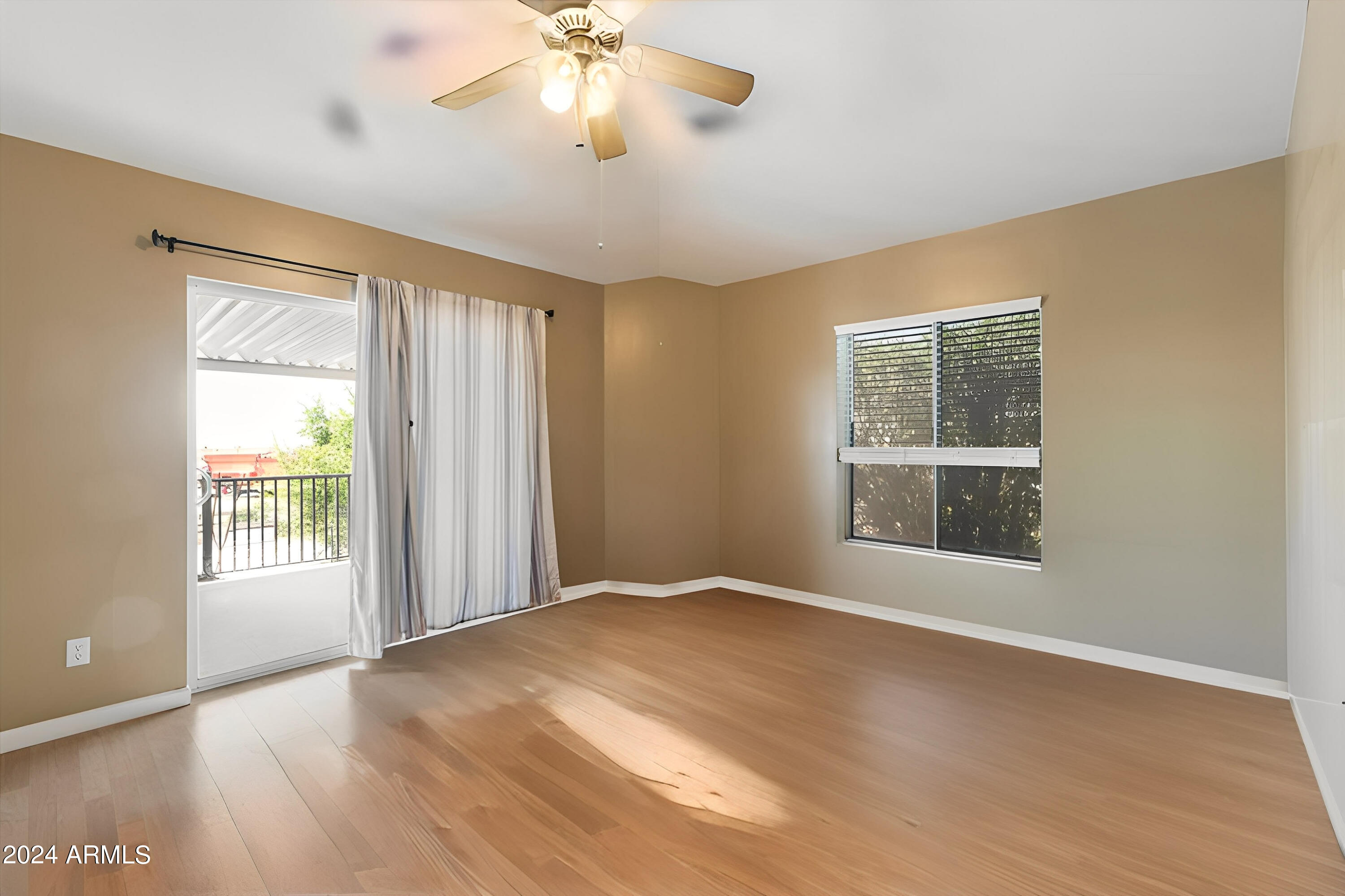 21123 W CHUCKWAGON Lane