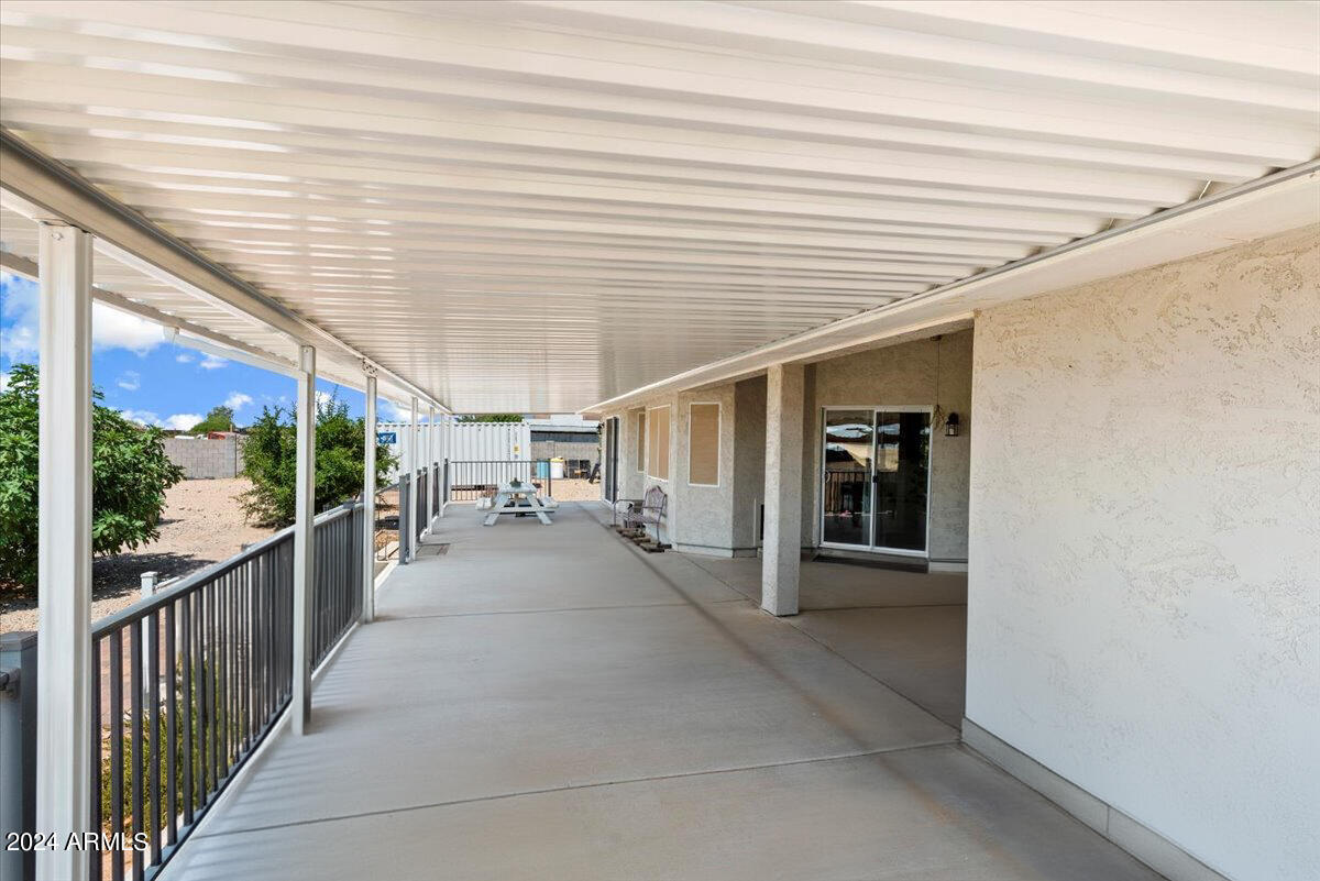 21123 W CHUCKWAGON Lane