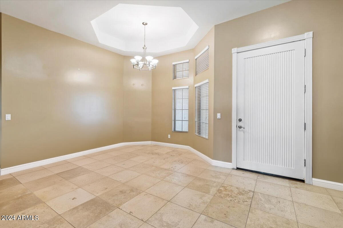 21123 W CHUCKWAGON Lane