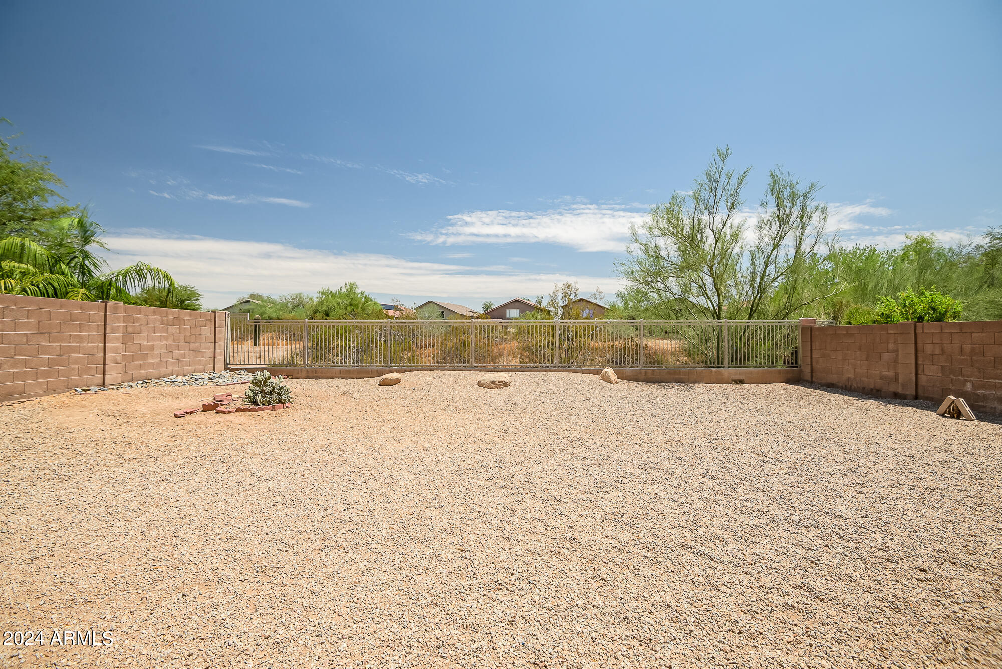 4443 E THORN TREE Drive