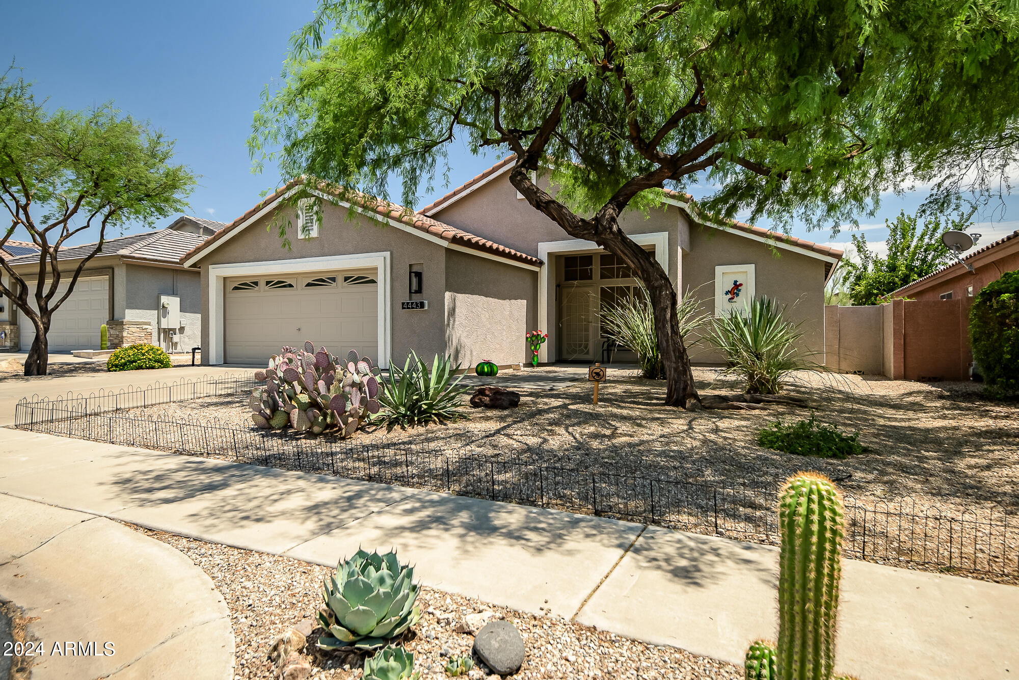 4443 E THORN TREE Drive
