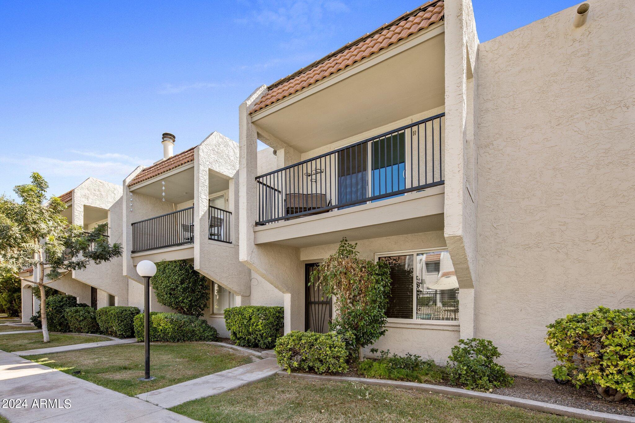 8225 N CENTRAL Avenue # 40