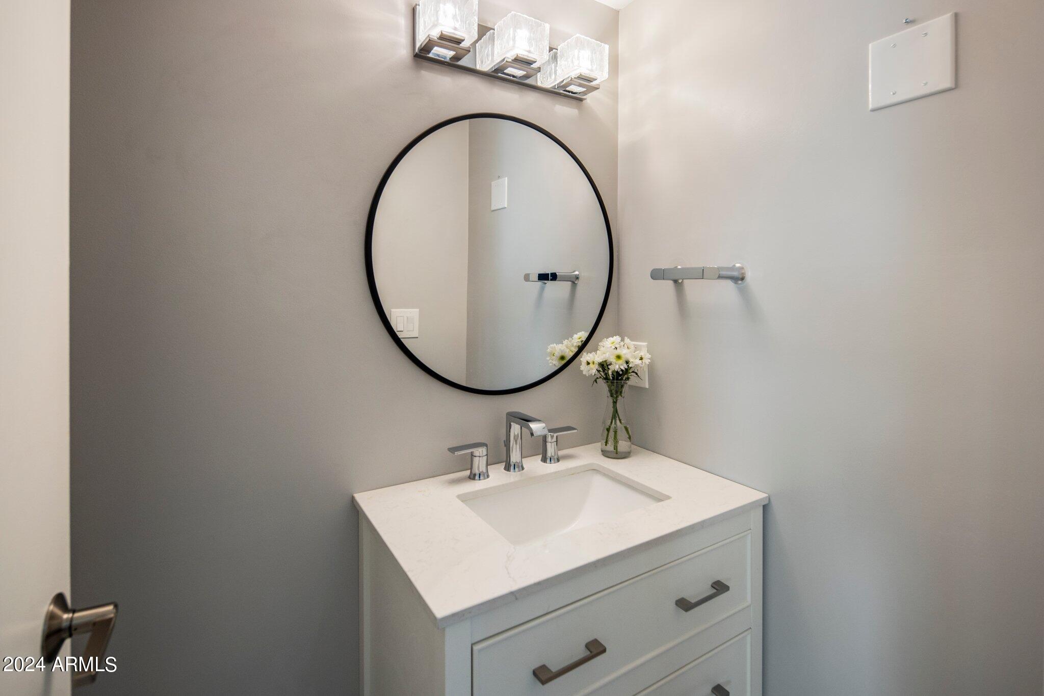 8225 N CENTRAL Avenue # 40