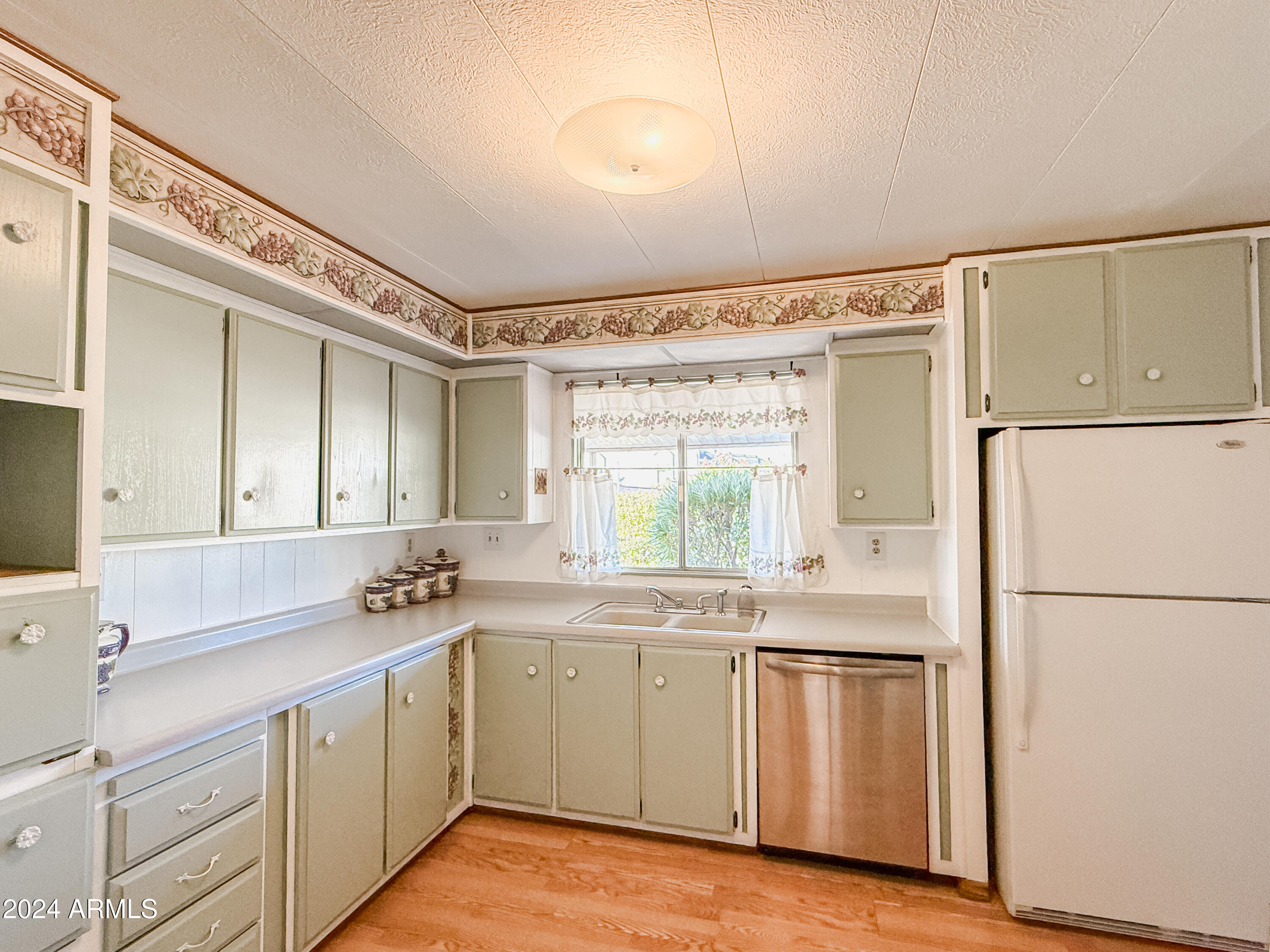 1120 N VAL VISTA Drive # 264