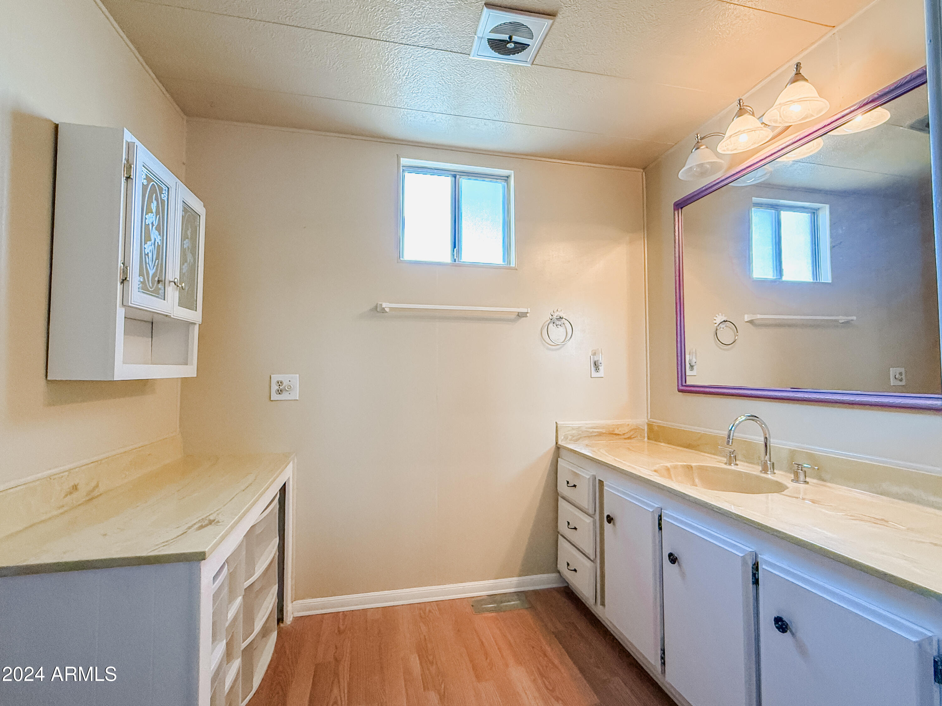 1120 N VAL VISTA Drive # 264