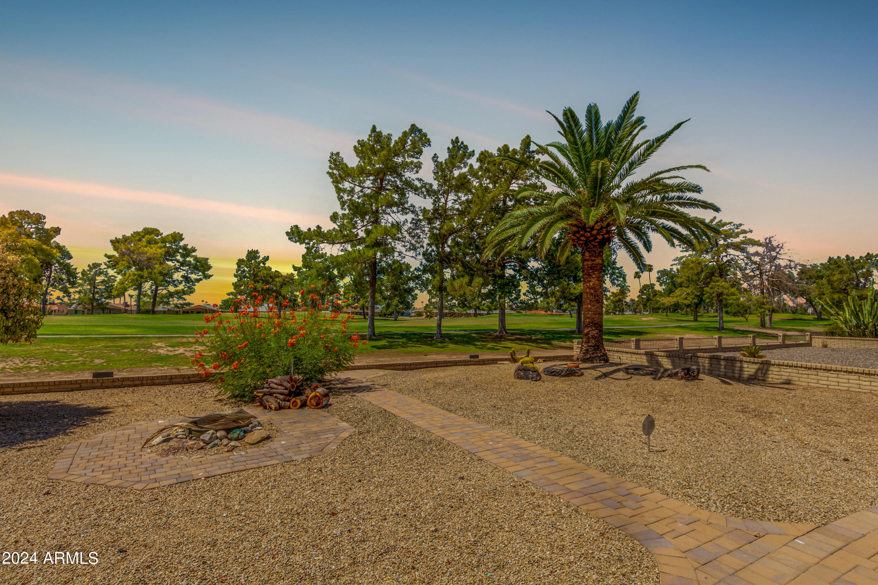 9543 W COUNTRY CLUB Drive