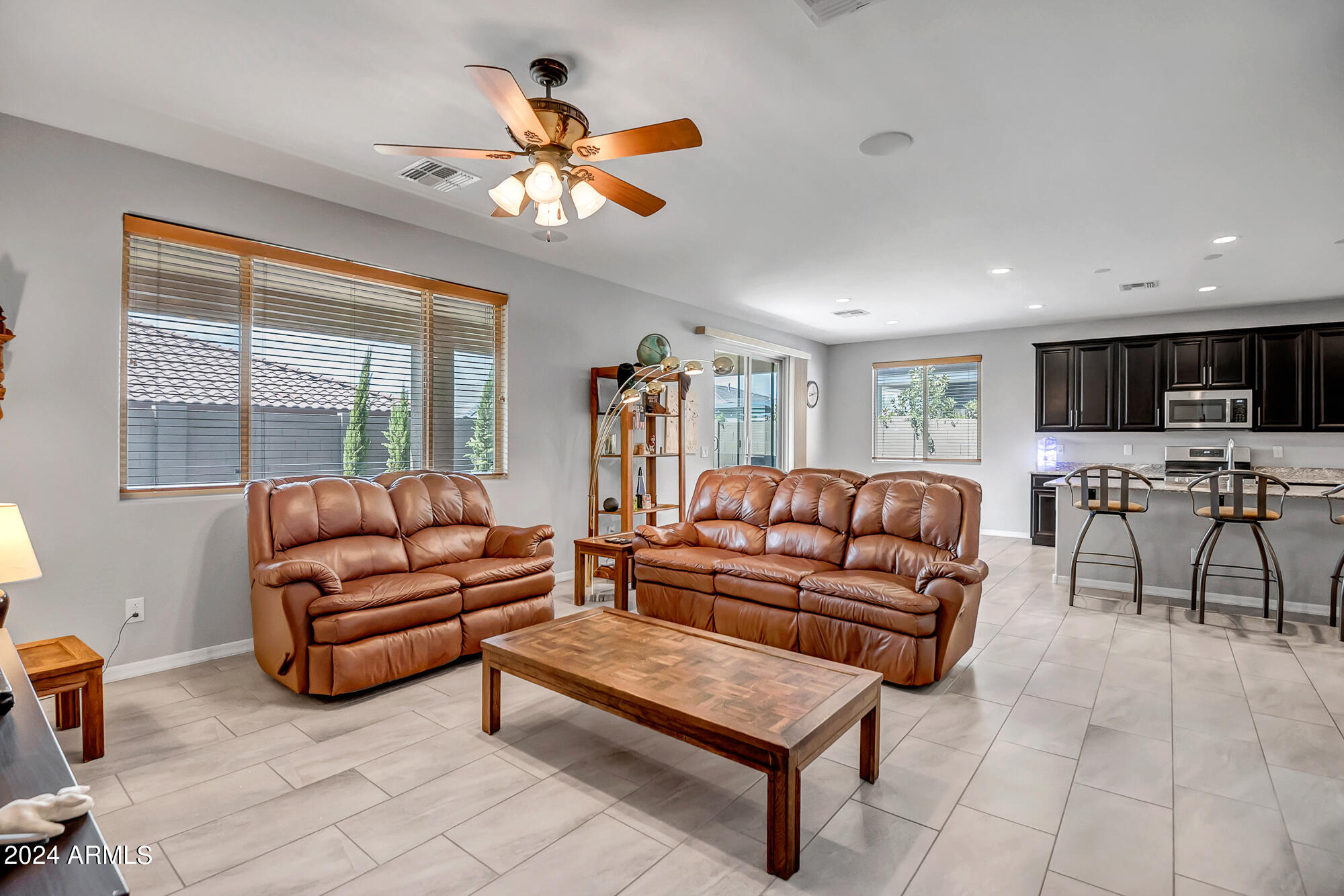 16087 W DESERT HILLS Drive